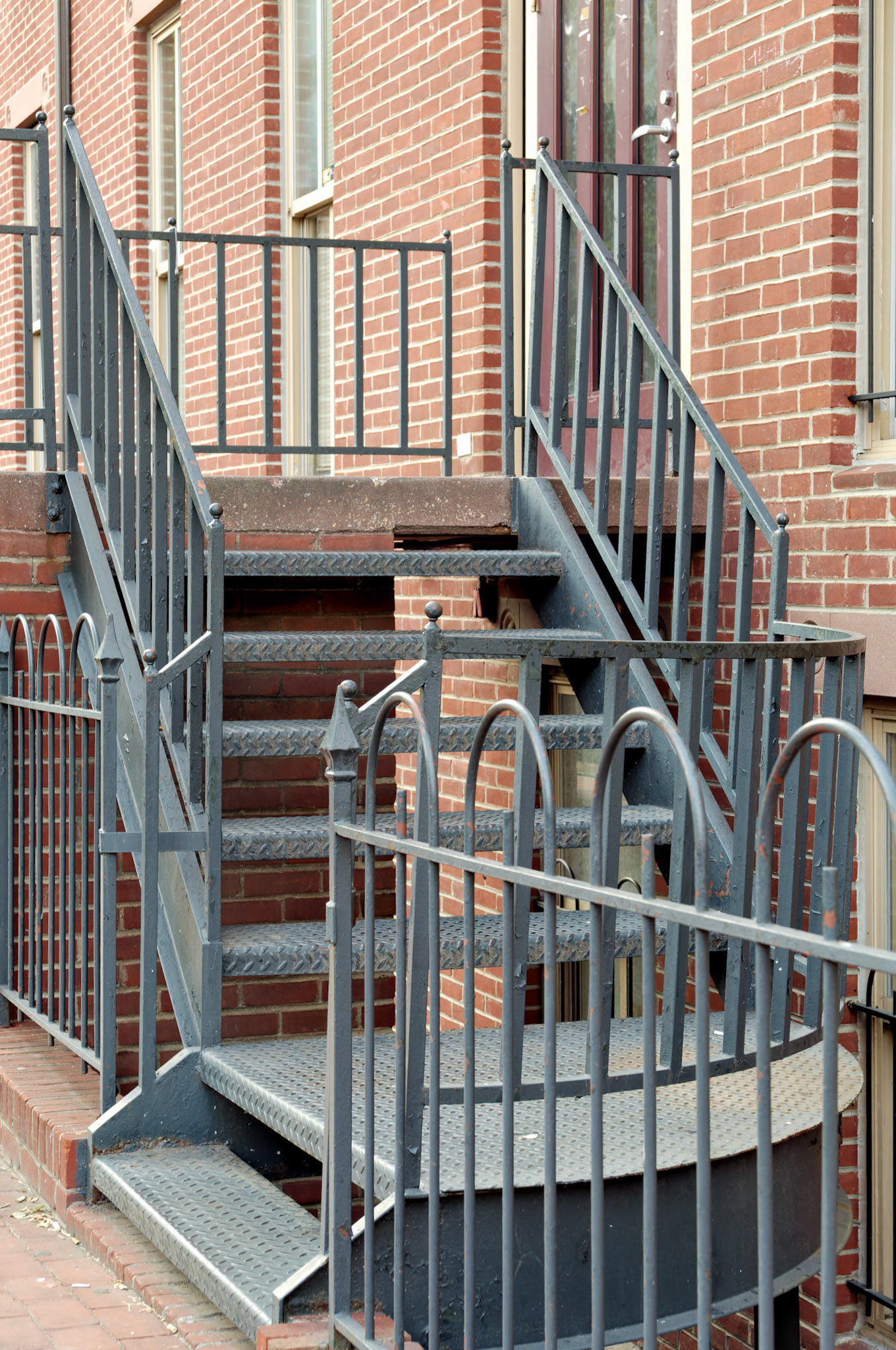 DC_20050913_0071_PS.dng