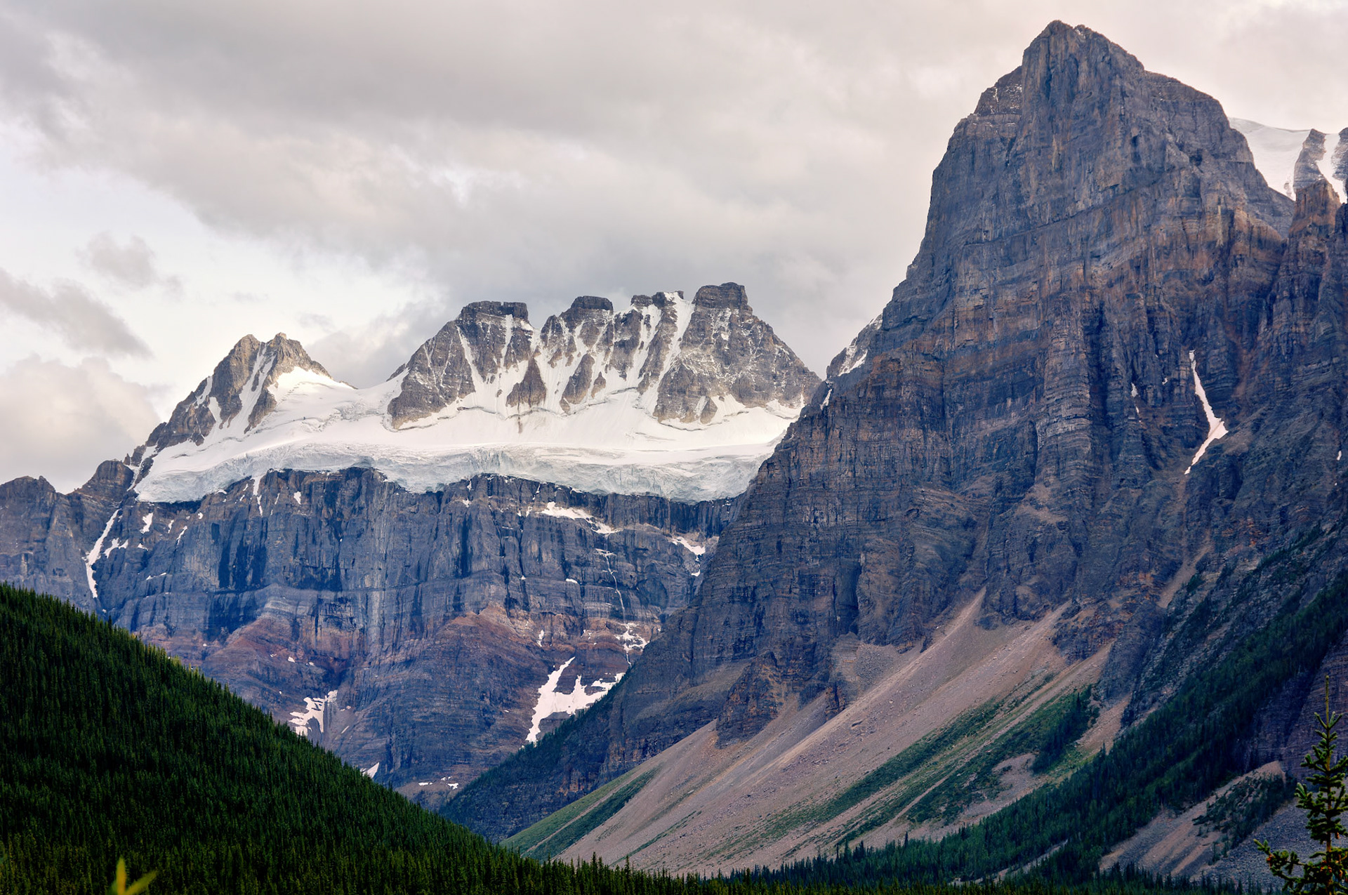 CN_20060801_0090_PS.dng