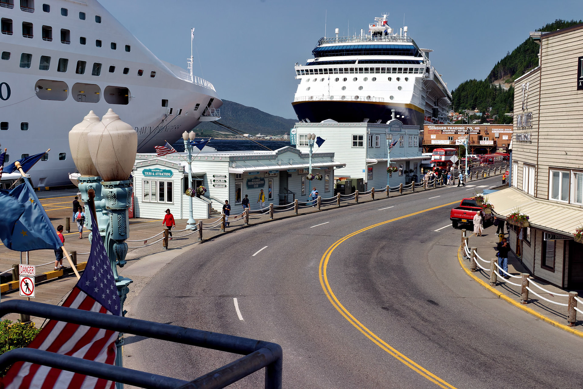 AK_20030730_0116_PS.dng