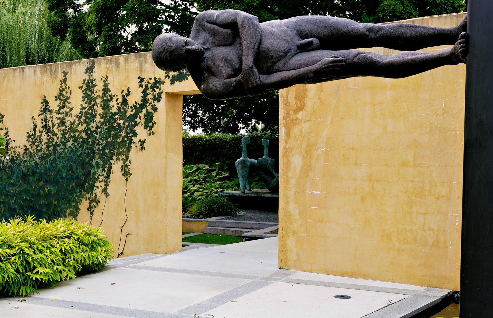 PA_GroundsForSculpture_20080814_0137_PS.dng