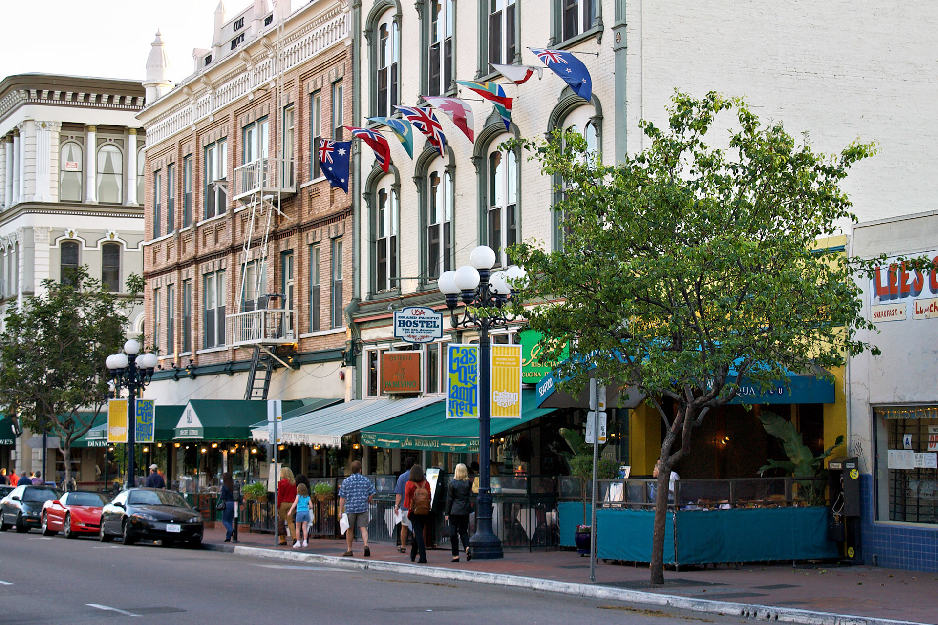 CA_SanDiego_20030327_0032_PS.dng