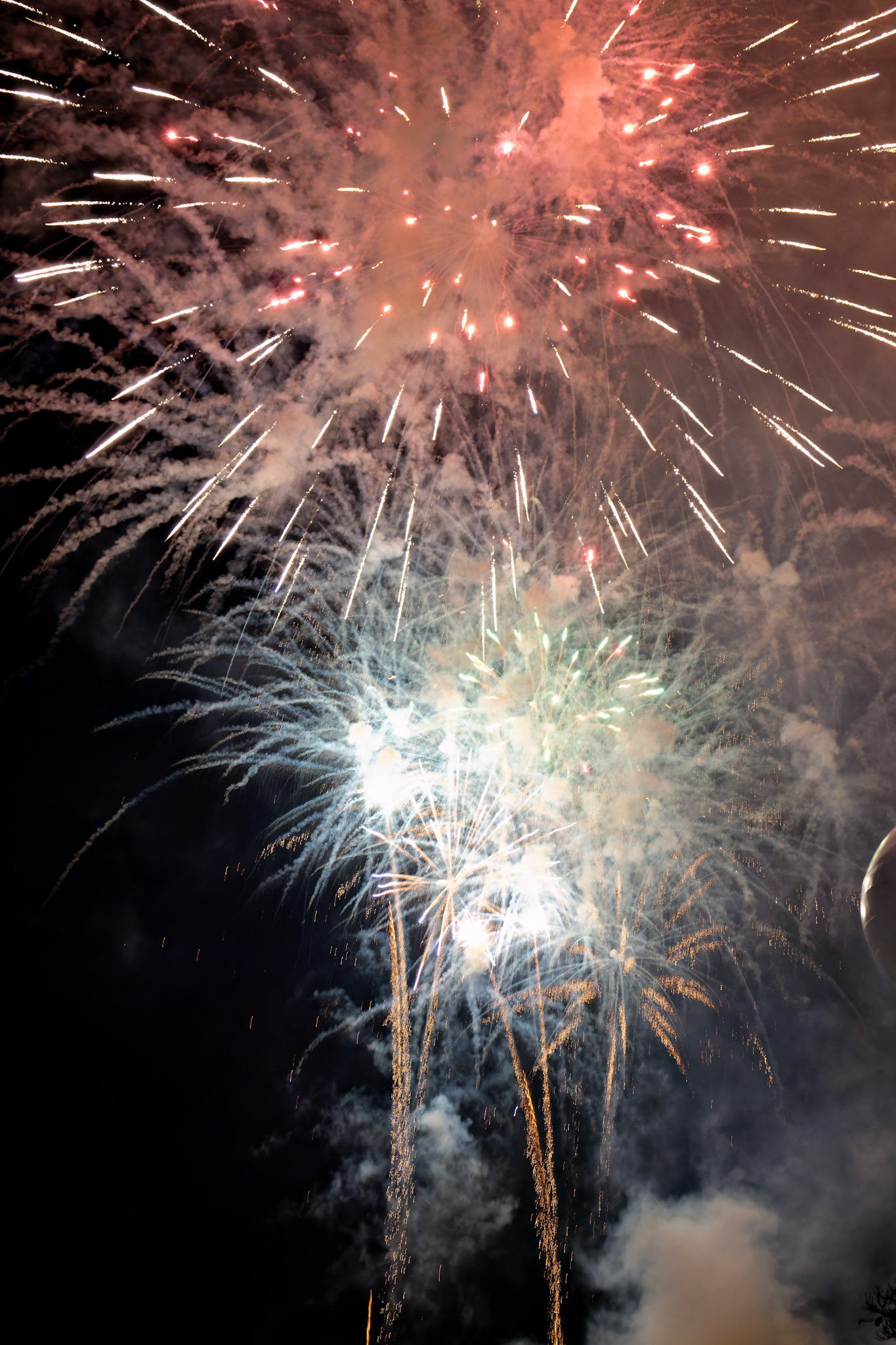 Fireworks_20160704_0027_PS.dng