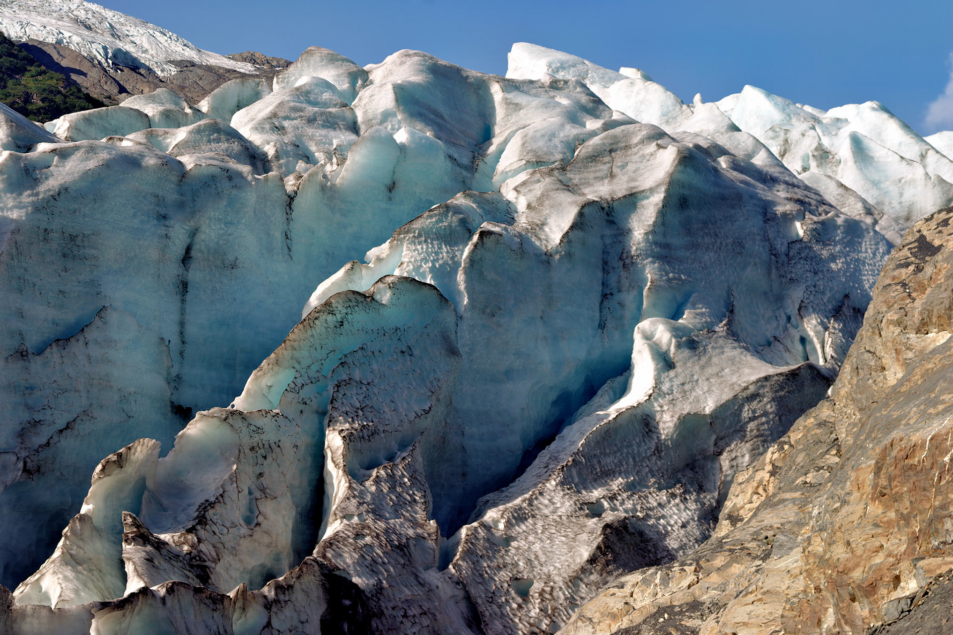 AK_20030804_0545_PS.dng