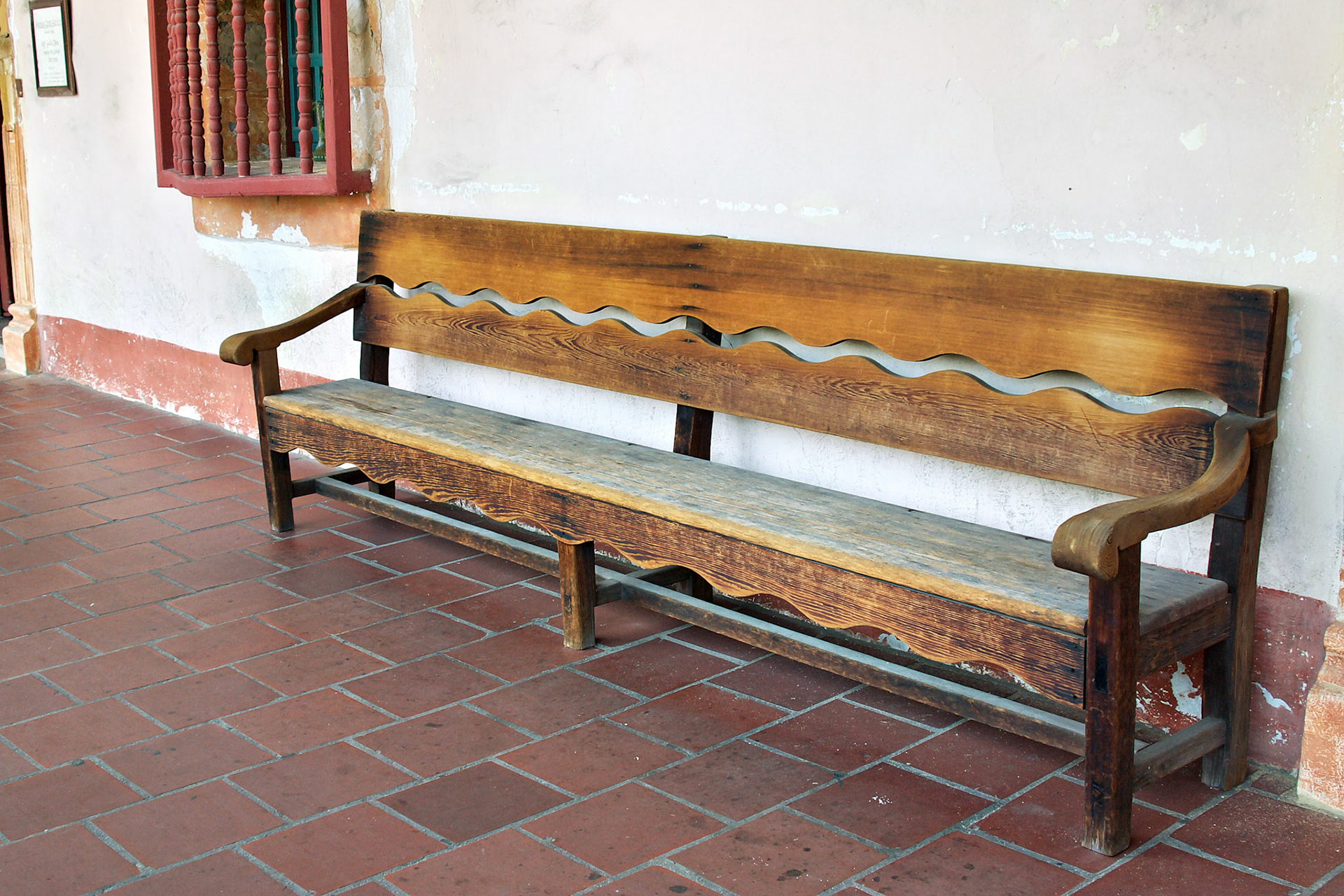 CA_Missions_20030515_0023_PS.dng