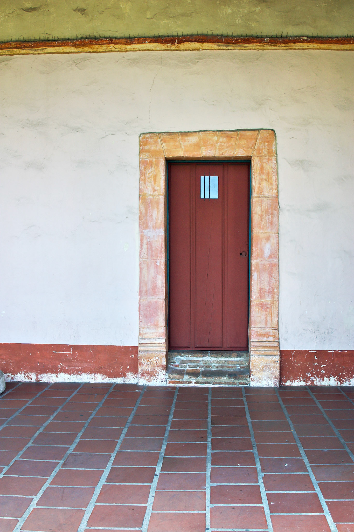 CA_Missions_20030515_0016_PS.dng