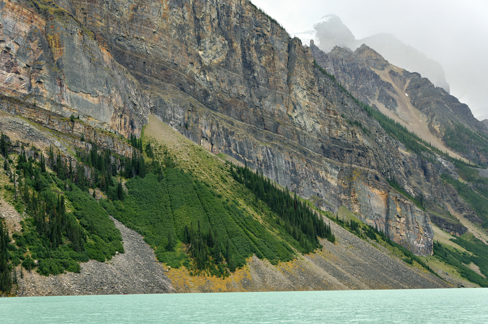 CN_20060801_0069_PS.dng