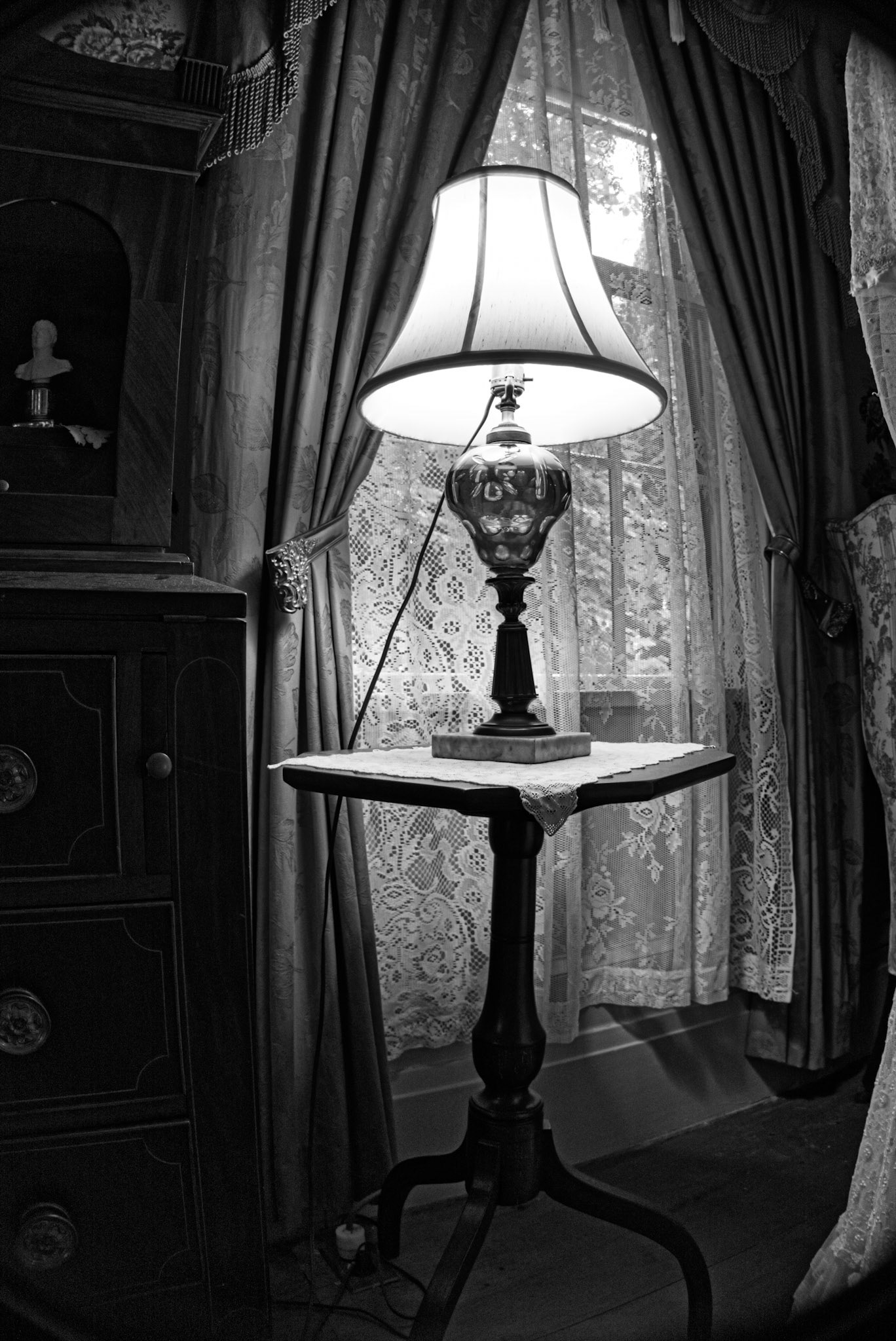 Black &amp; White 00320