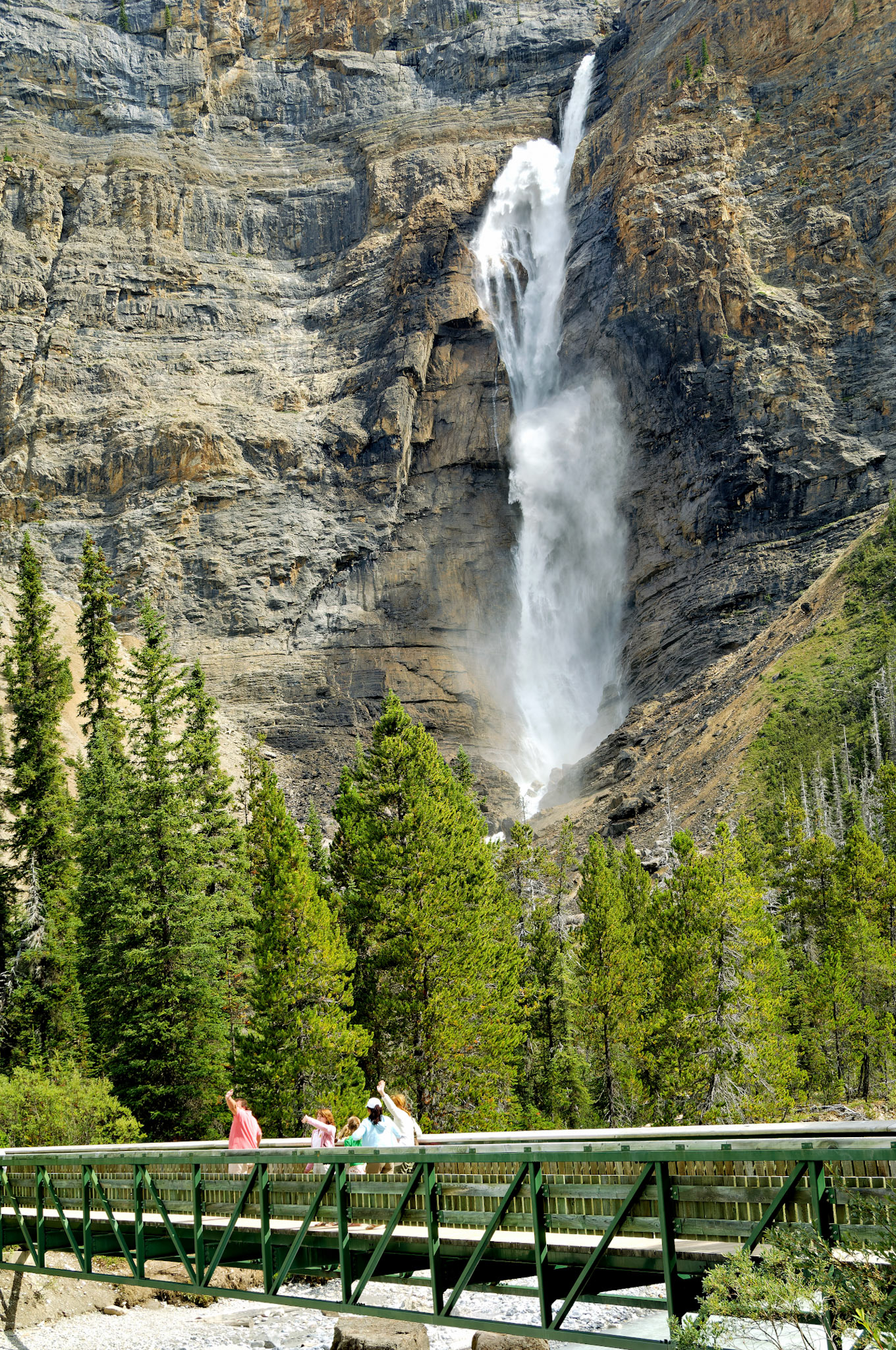 CN_20060803_0332_PS.dng