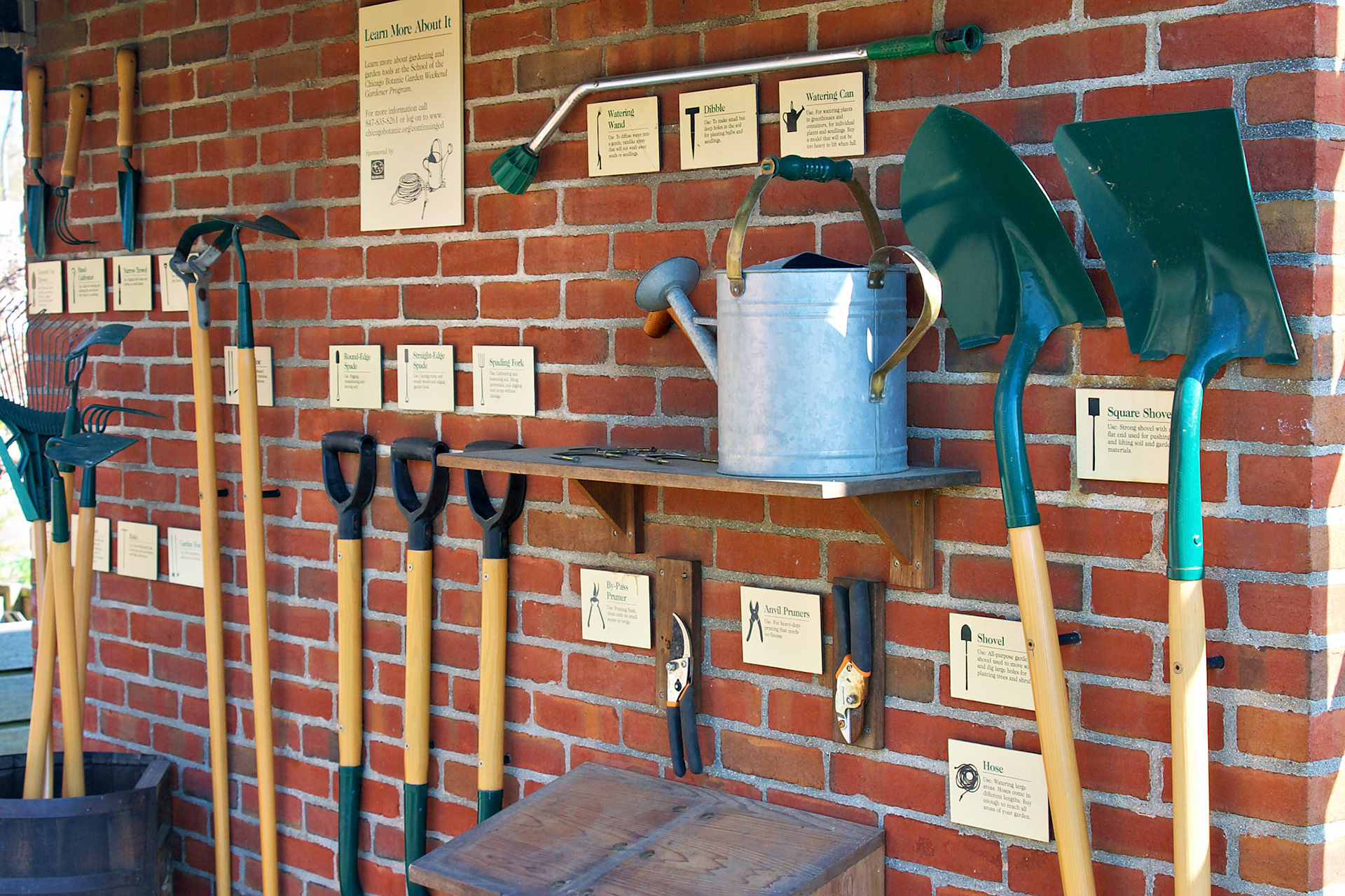 Artistic_20030426_0012_PS.dng