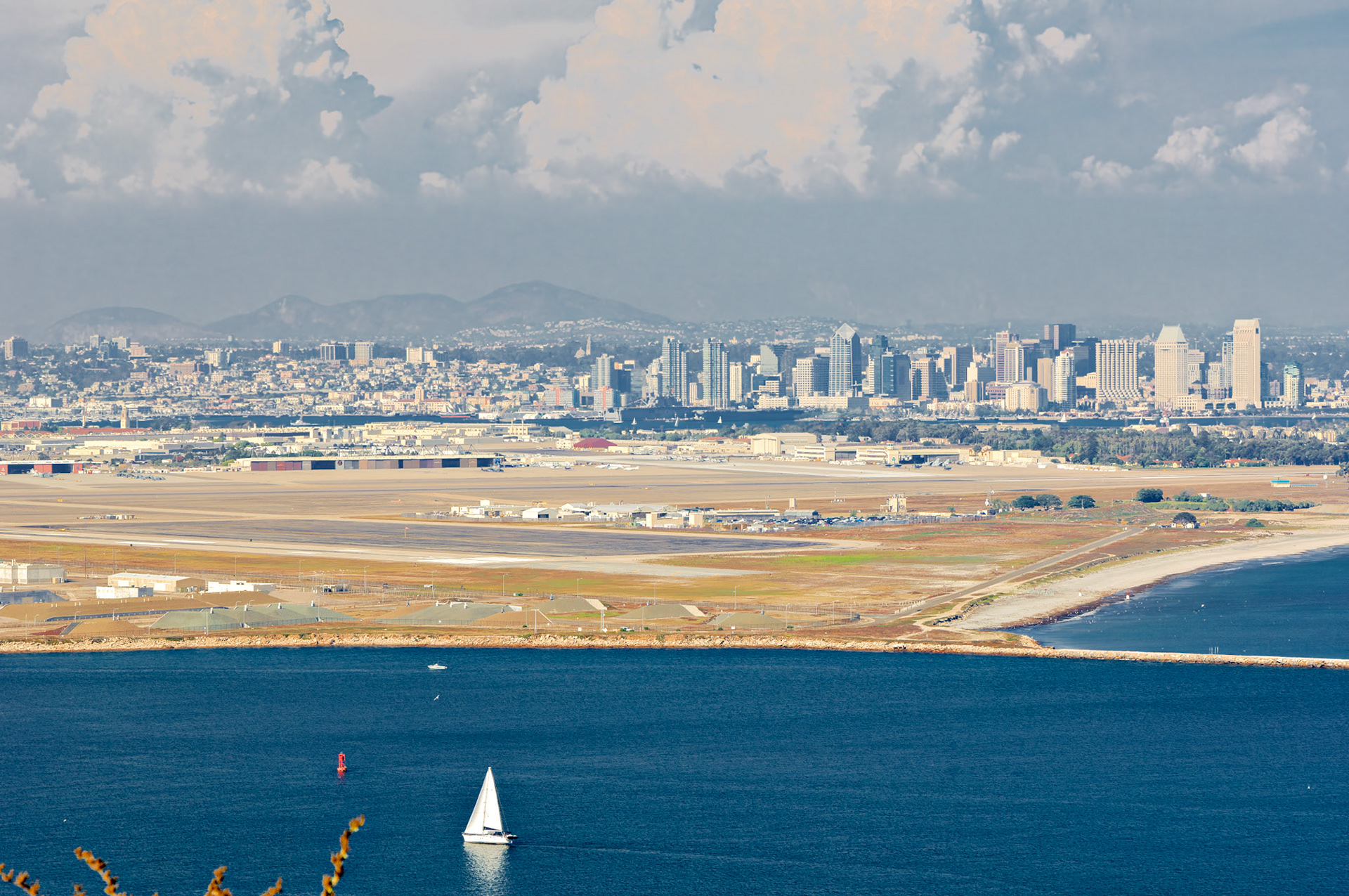 CA_SanDiego_20050728_0075_PS.dng