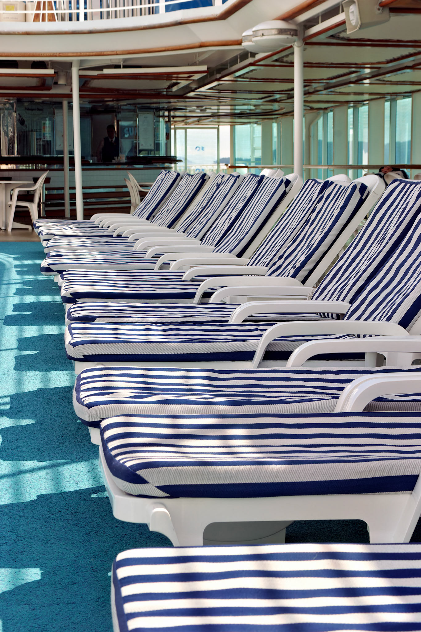 AK_20030803_0438_PS.dng