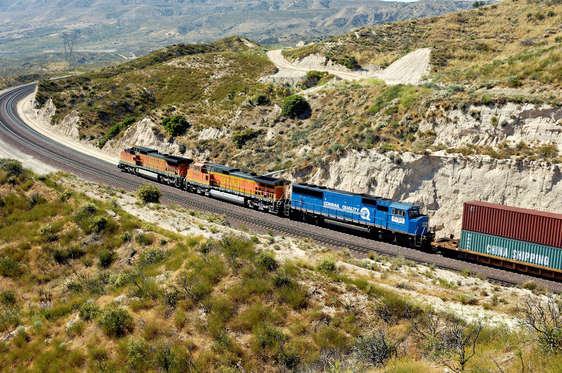 CA_20050613_0039_PS.dng