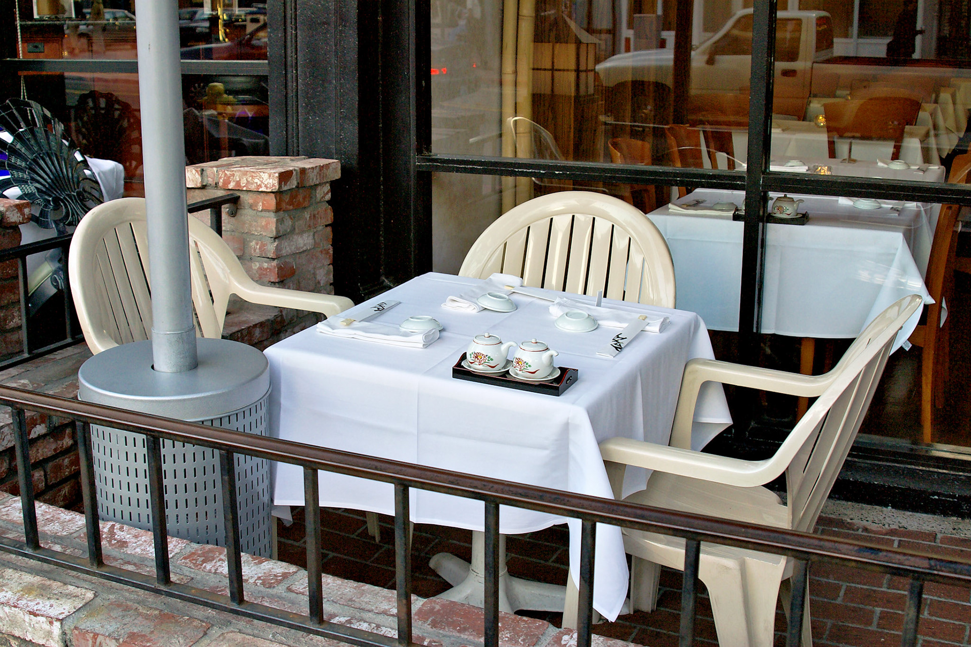 CA_SanDiego_20030327_0043_PS.dng