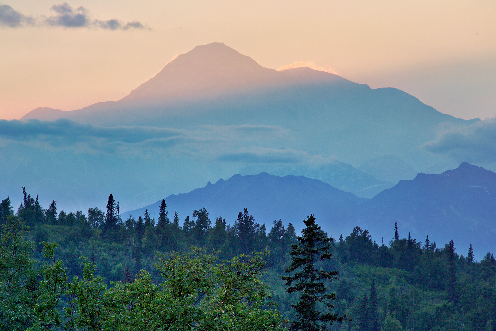 AK_20030807_0779_PS.dng