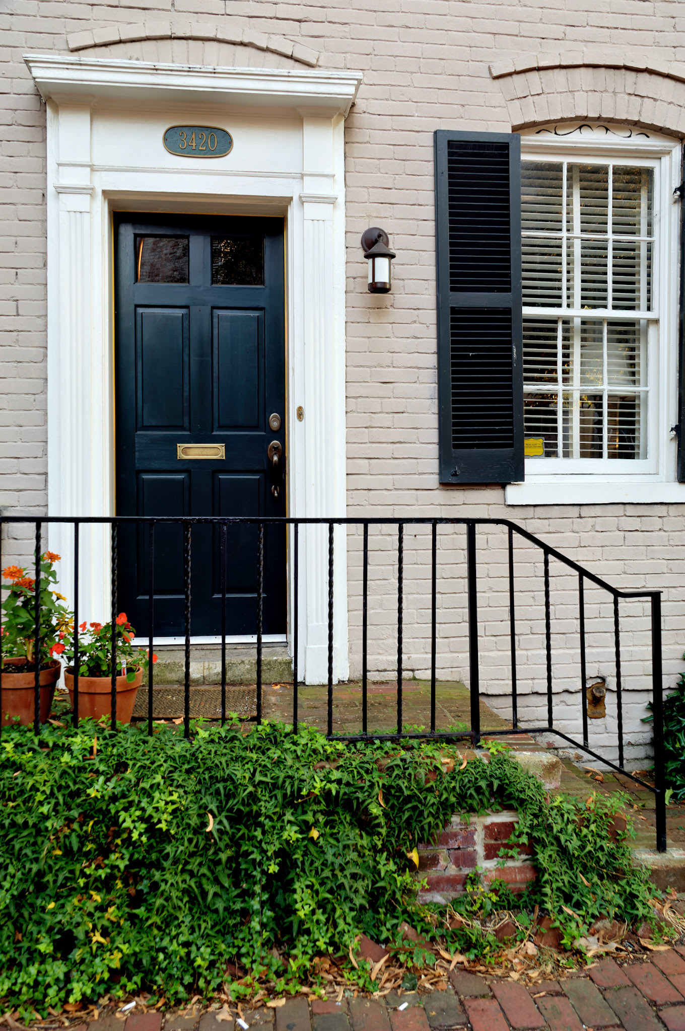 DC_20050913_0067_PS.dng