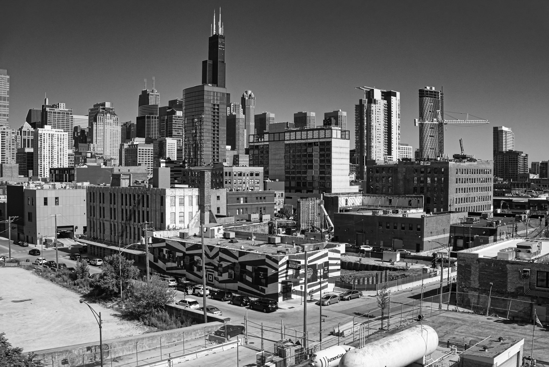 Black &amp; White 00271