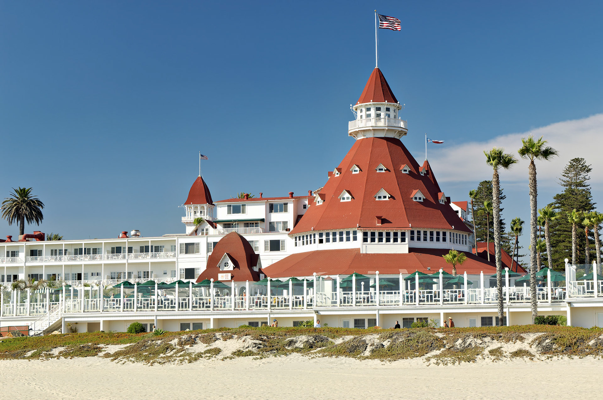 CA_SanDiego_20050729_0108_PS.dng