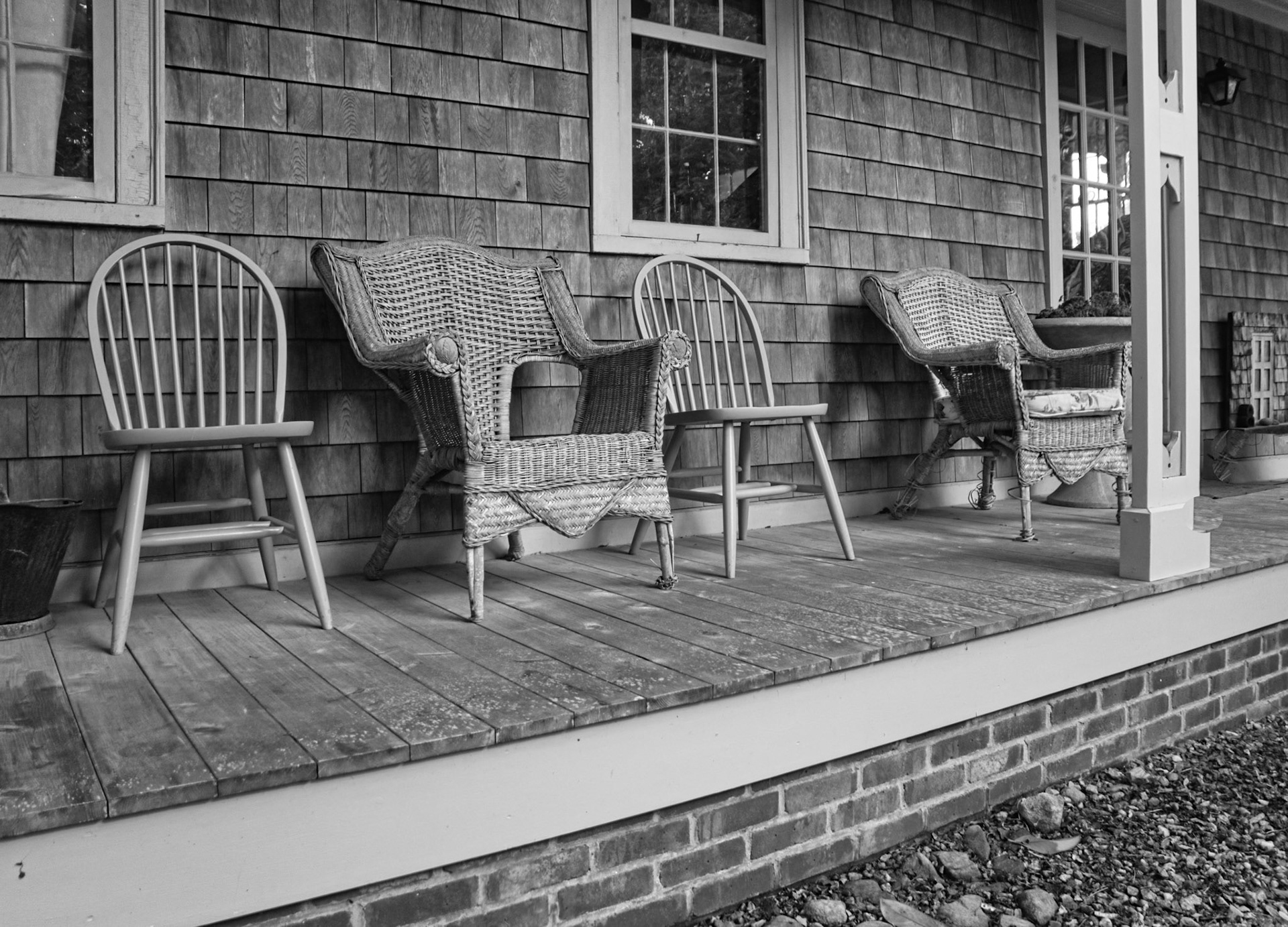 Black &amp; White 00302