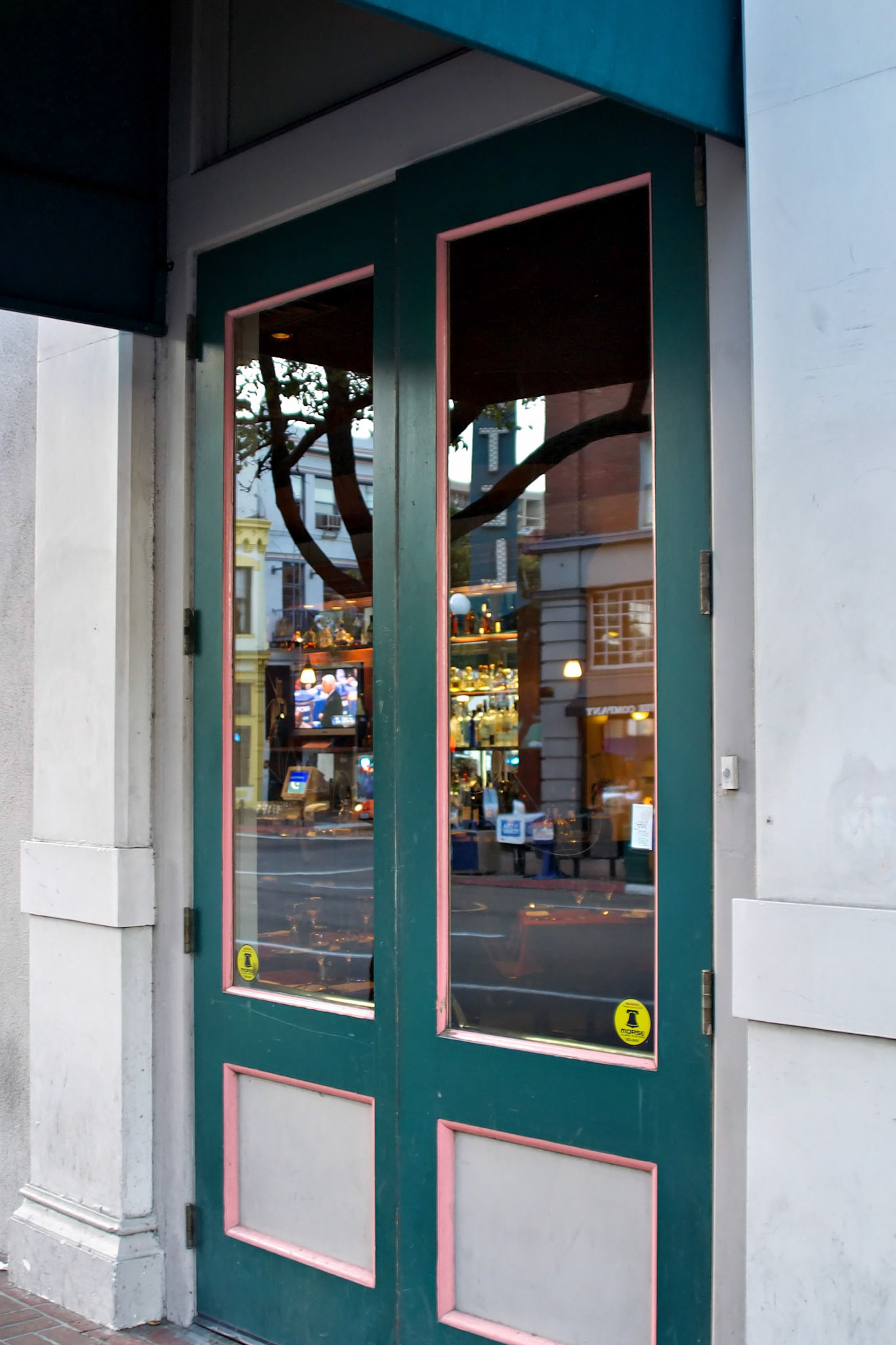 CA_SanDiego_20030327_0048_PS.dng