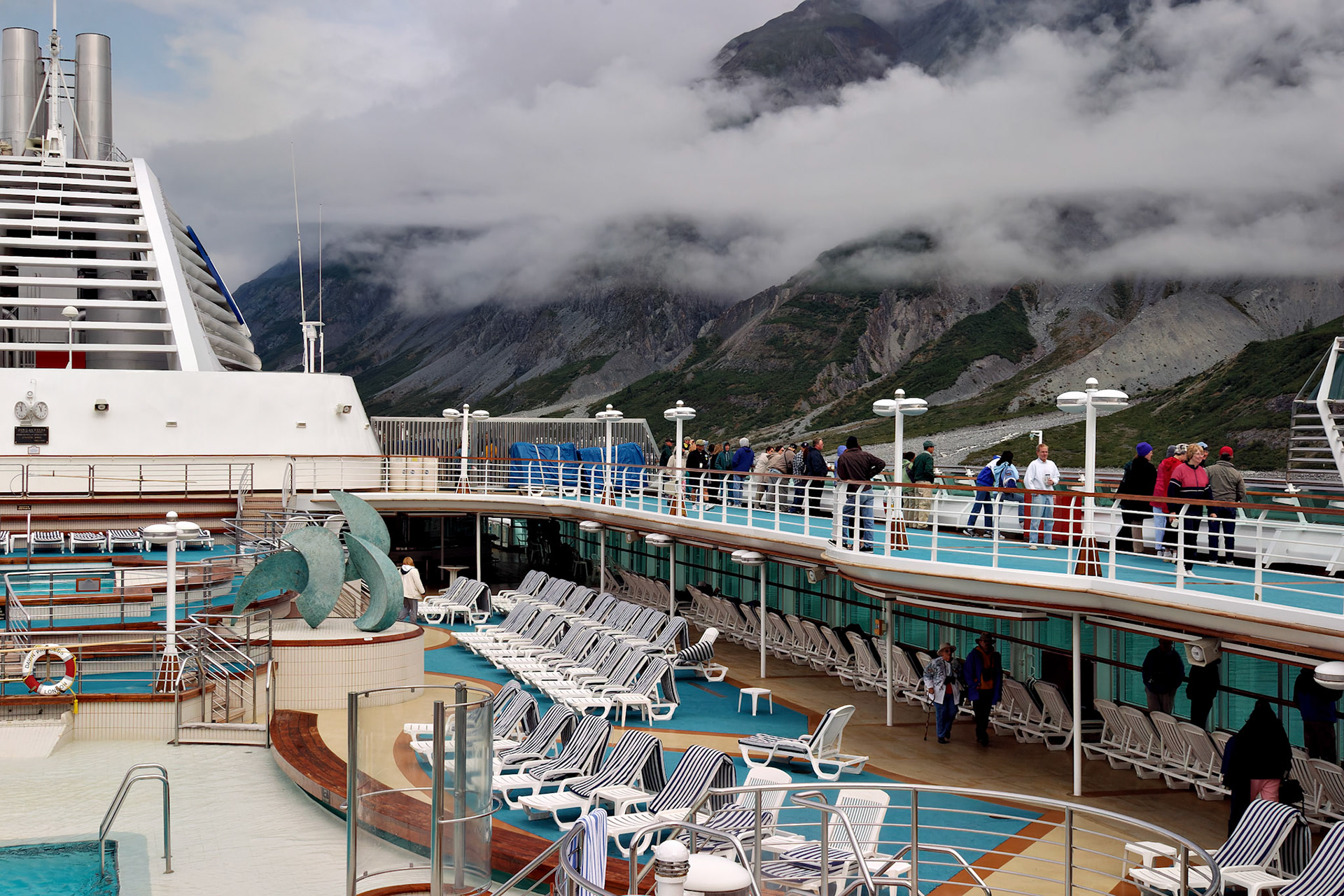 AK_20030802_0408_PS.dng