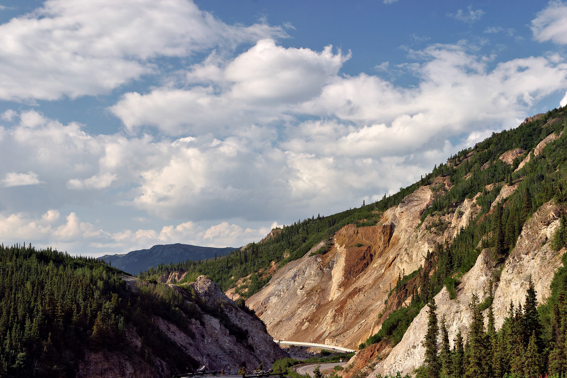 AK_20030807_0870_PS.dng