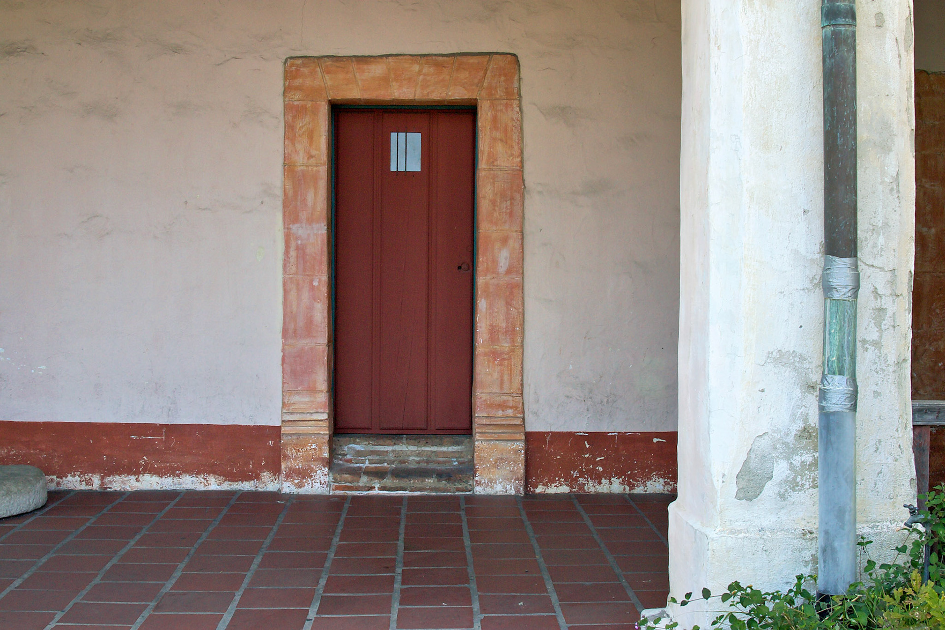 CA_Missions_20030515_0017_PS.dng