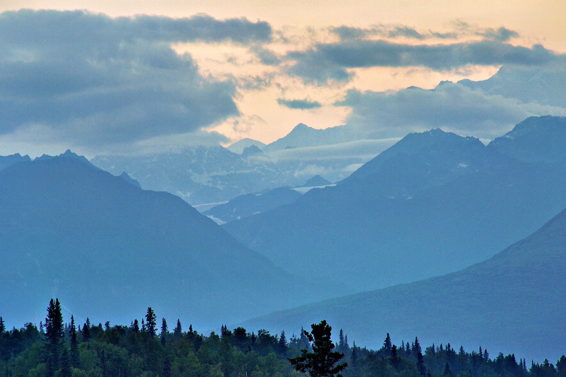 AK_20030807_0782_PS.dng