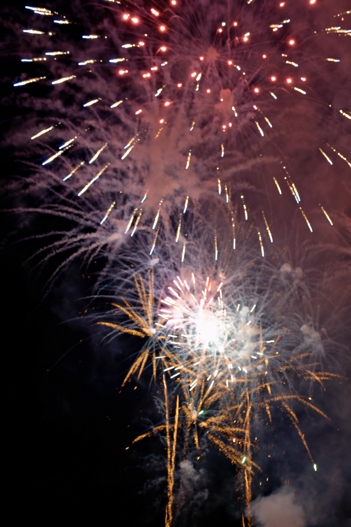 Fireworks_20160704_0020_PS.dng