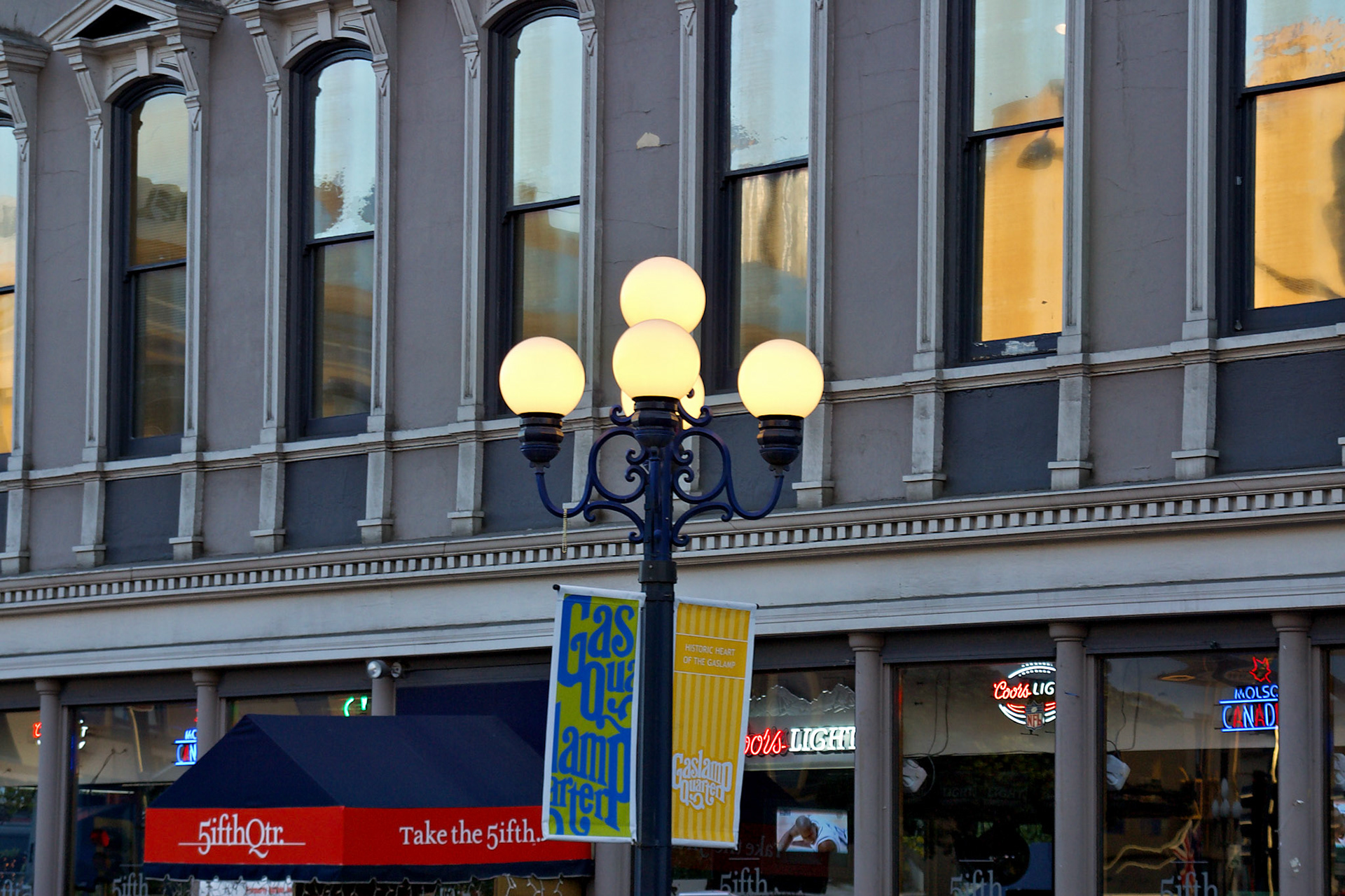 CA_SanDiego_20030327_0040_PS.dng