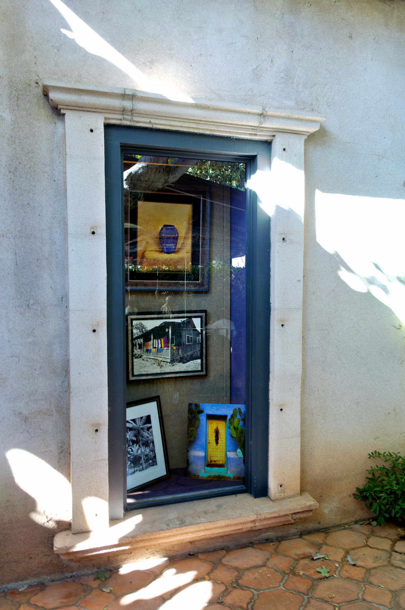 Artistic_20060917_0030_PS.dng