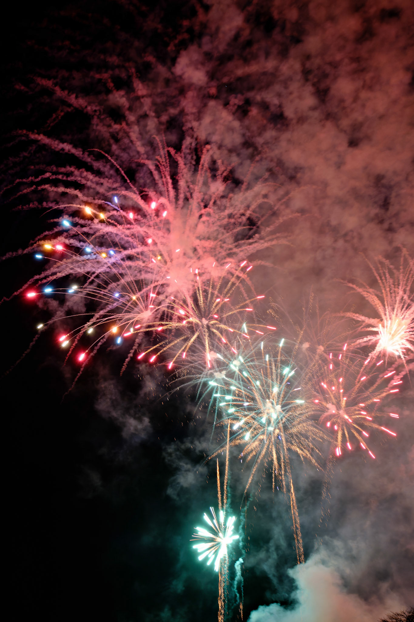 Fireworks_20160704_0017_PS.dng