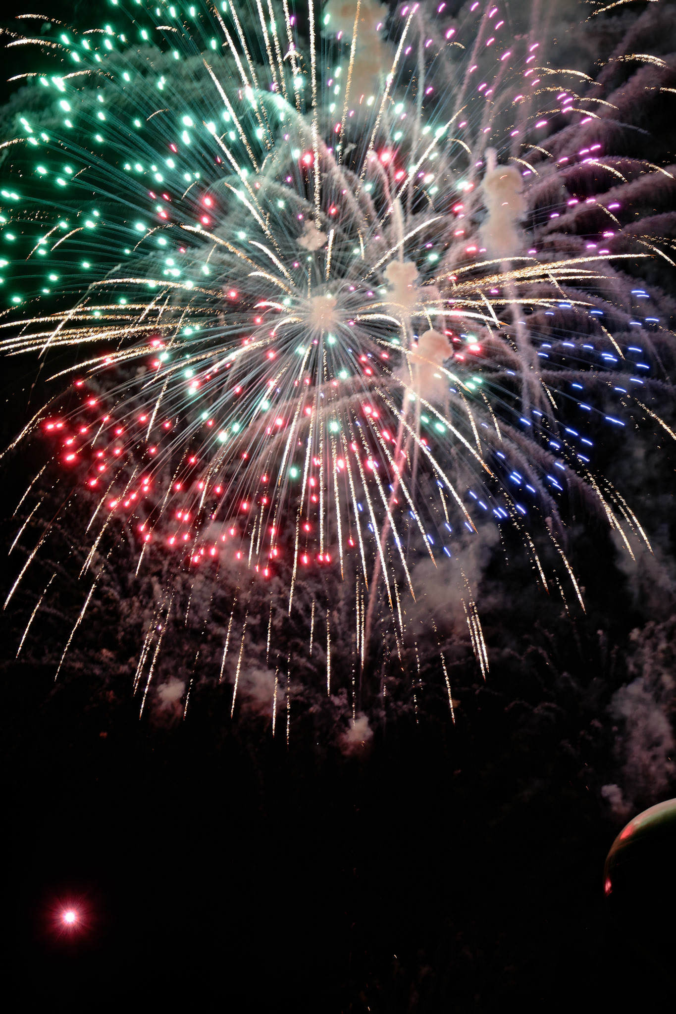 Fireworks_20160704_0055_PS.dng