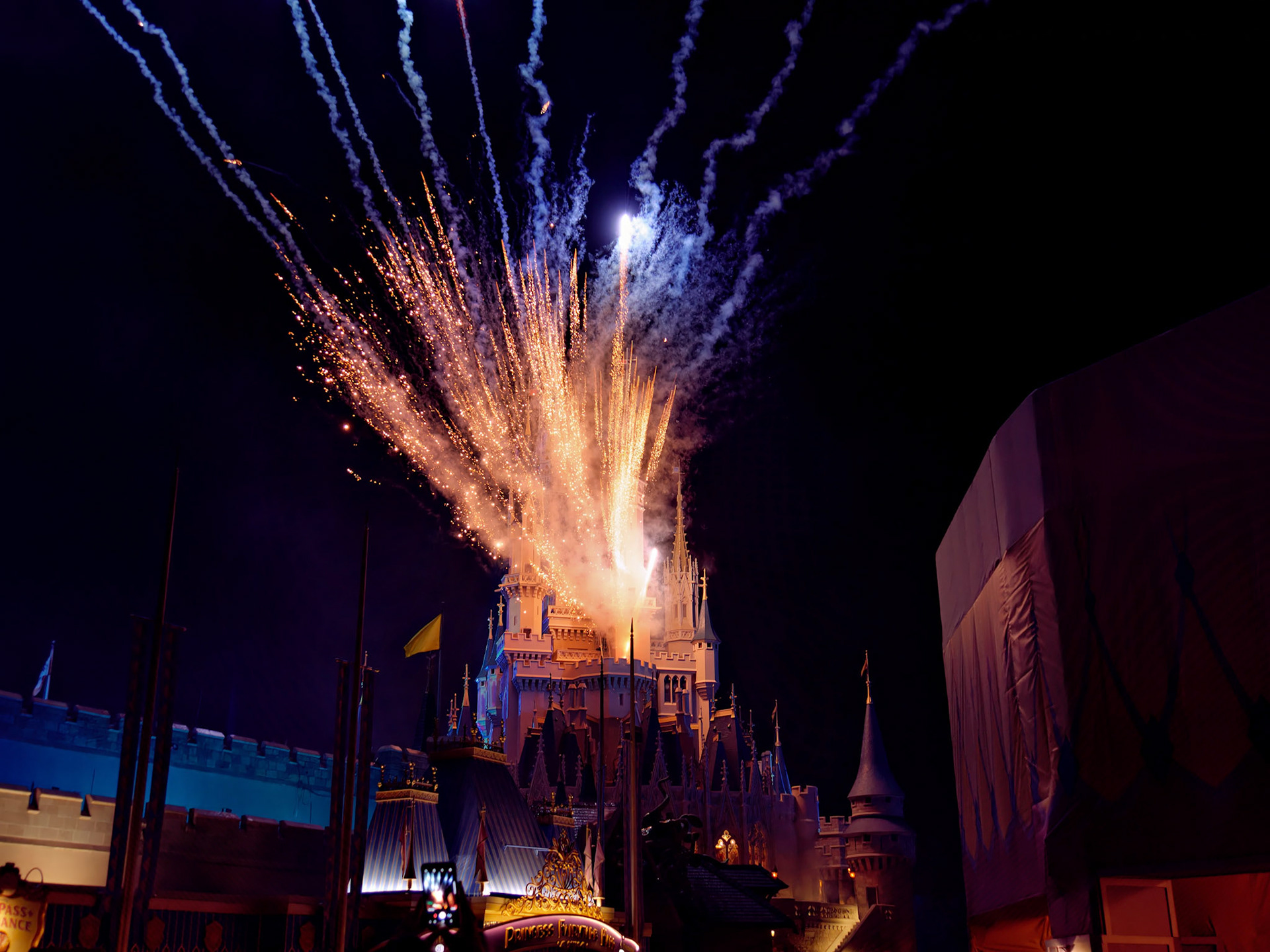 FL_Disney_20180426_0068_PS.dng