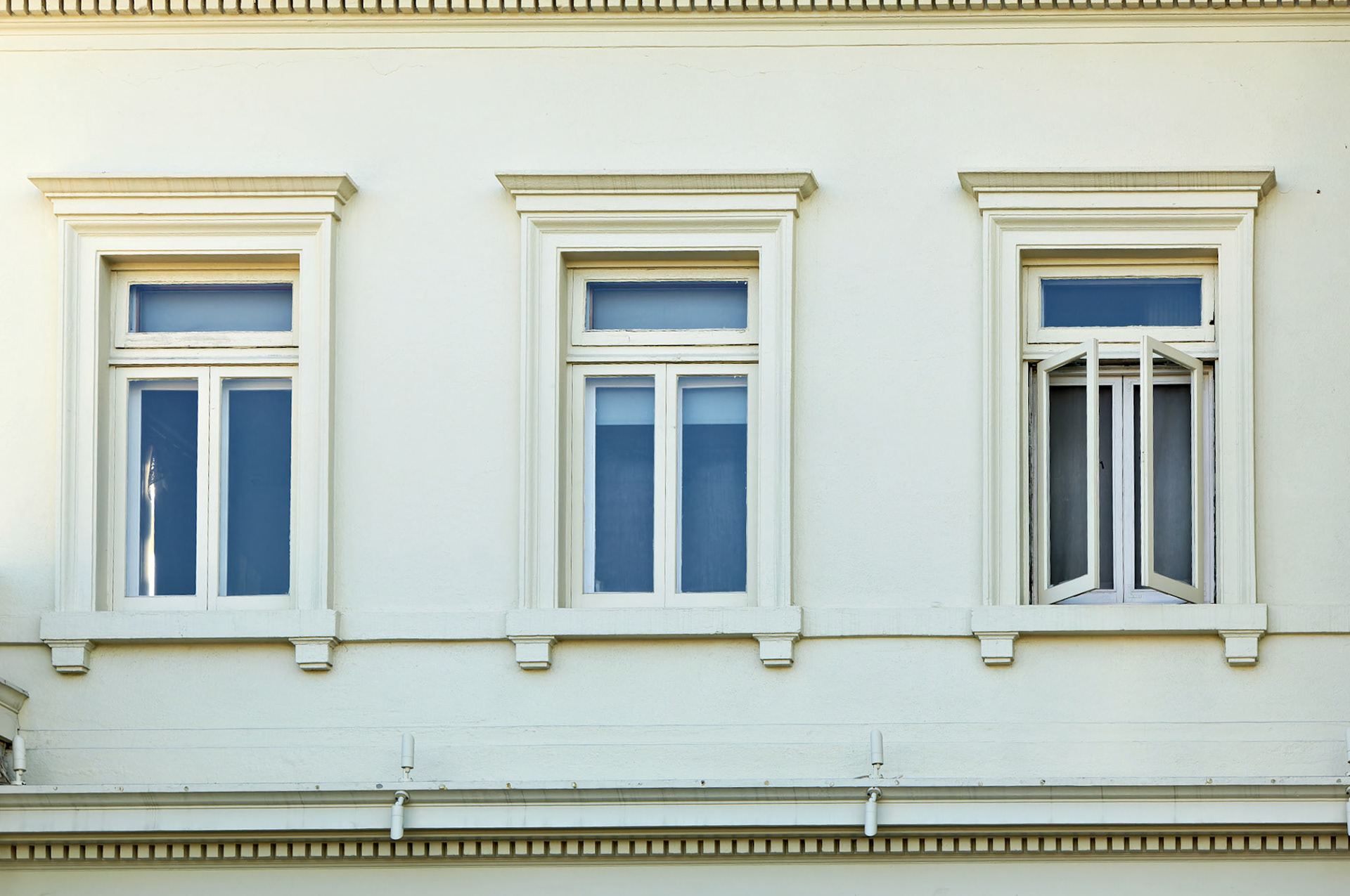 CA_SanDiego_20050729_0113_PS.dng