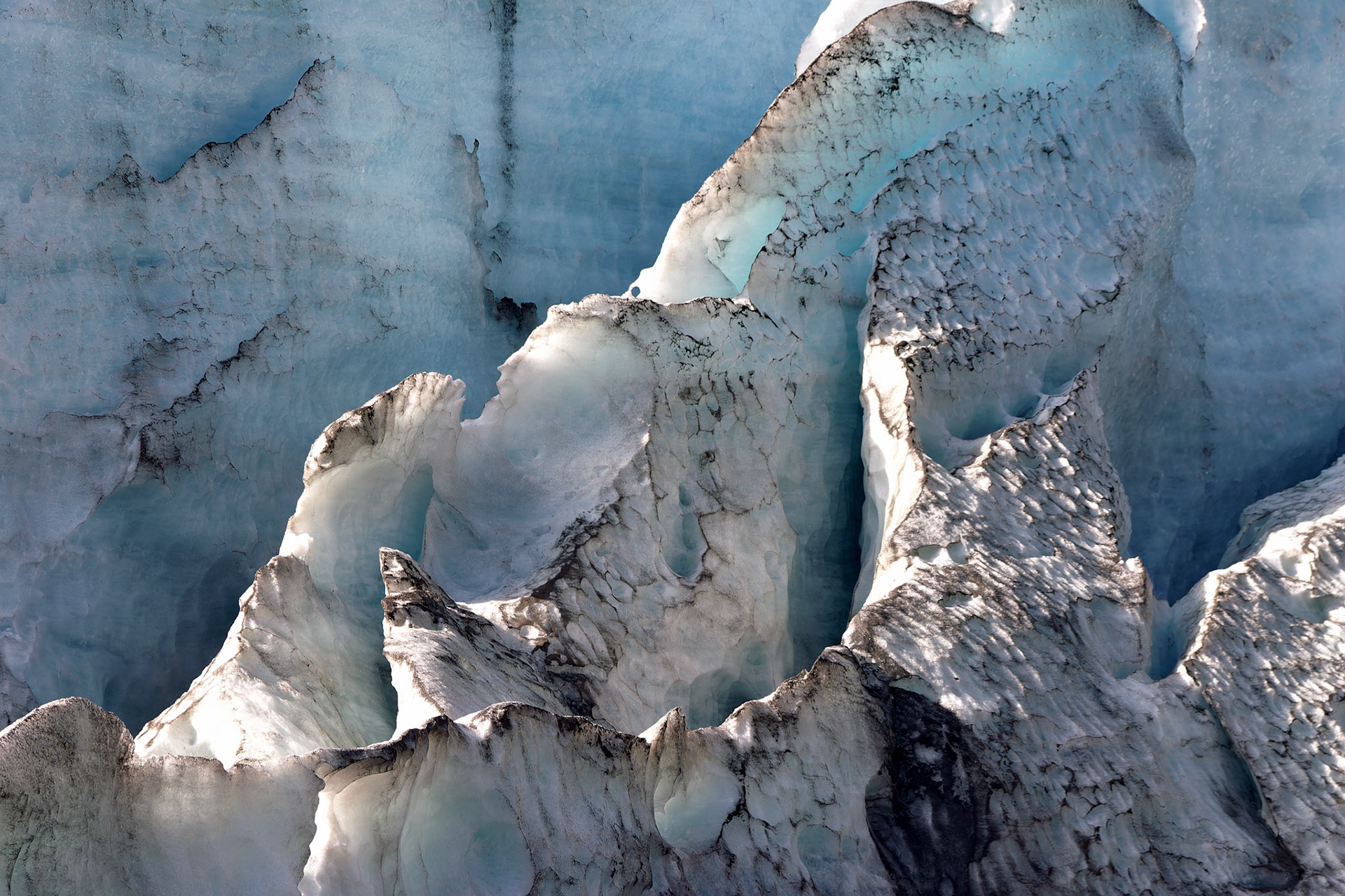 AK_20030804_0550_PS.dng