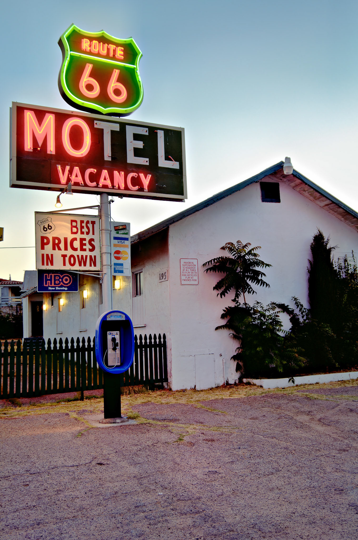 CA_20050613_0061_PS.dng