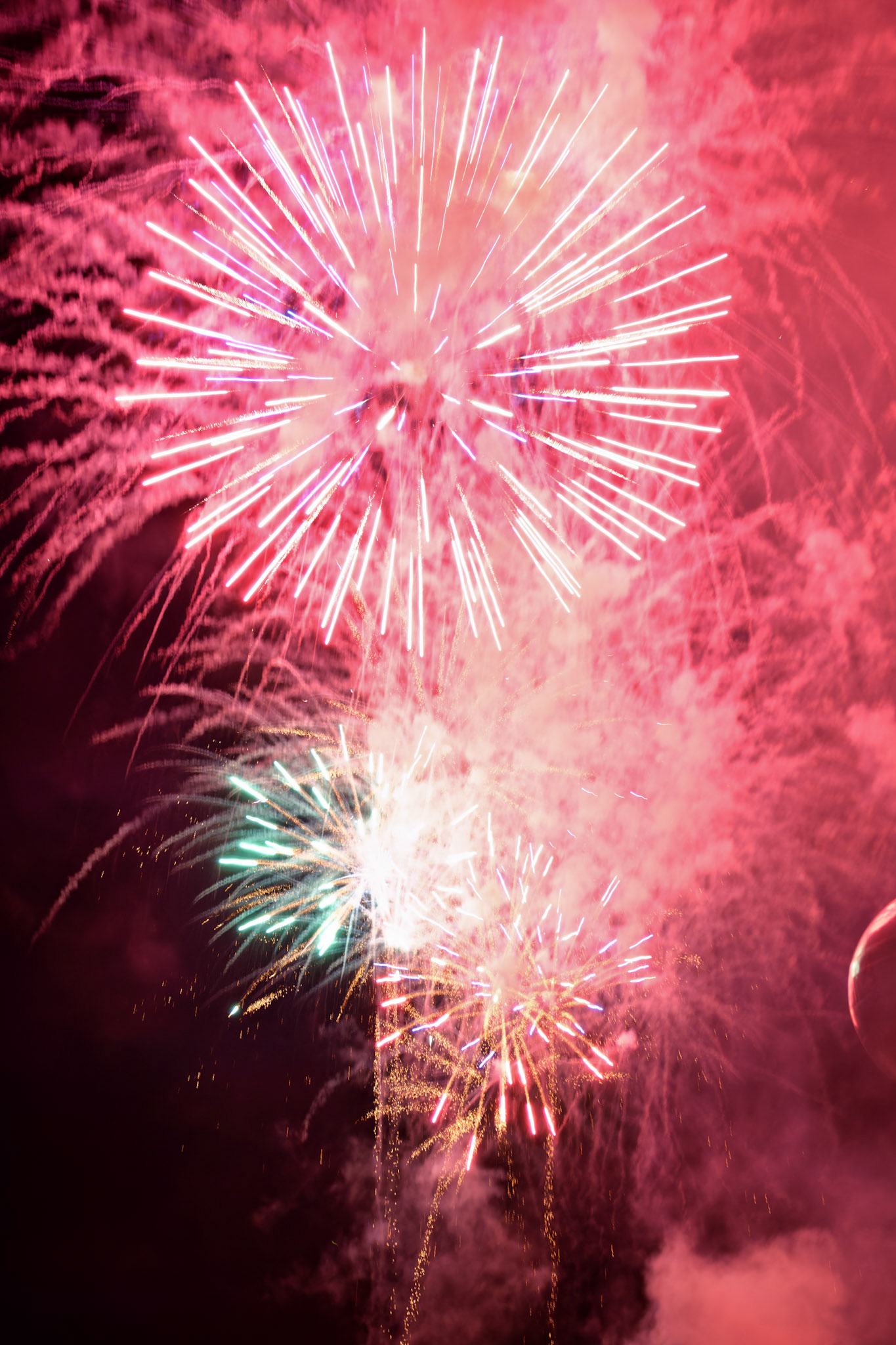 Fireworks_20160704_0030_PS.dng