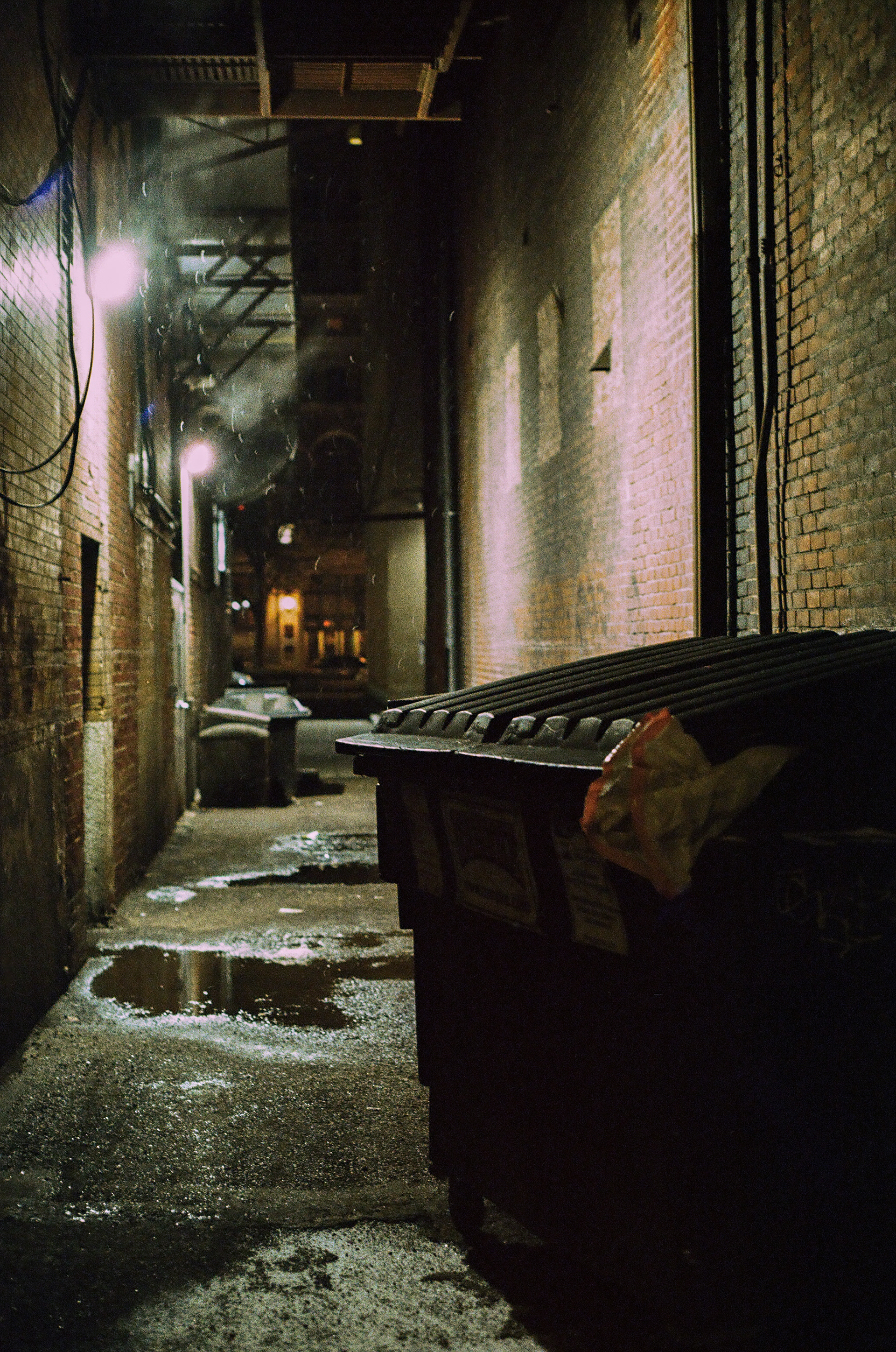 Canon A-1, 28mm f/2.8, Kodak Ultramax 400