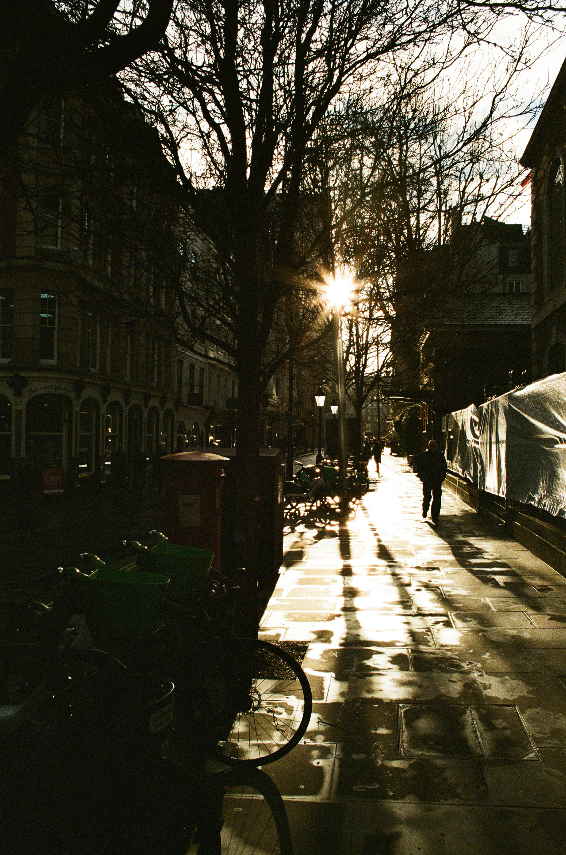 Canon New F-1, 28mm f/2.8, Fuji 400