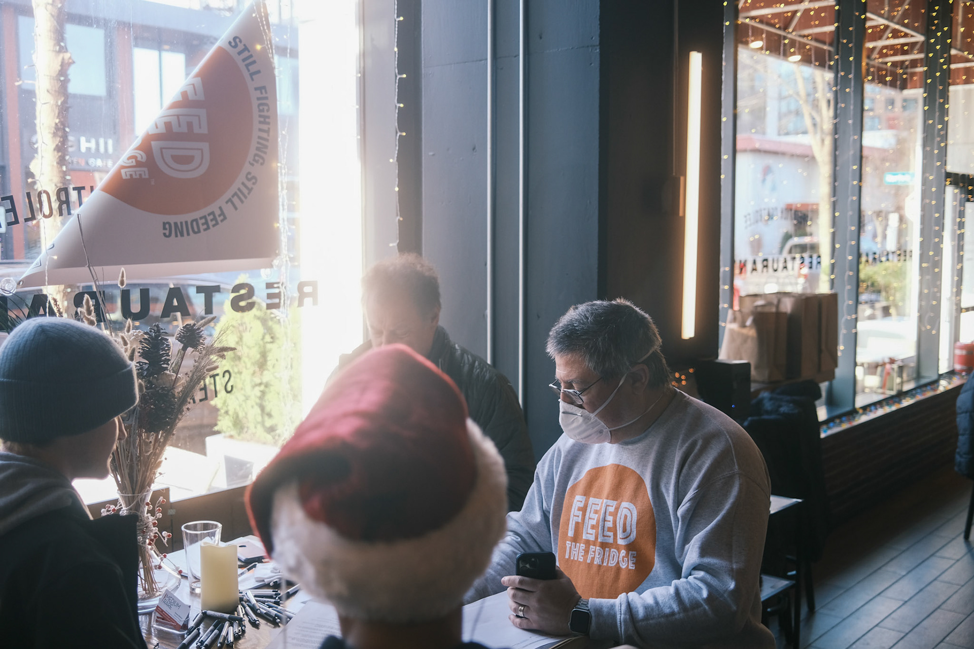Elliot from Feed the Fridge going over delivery instructions with drivers
