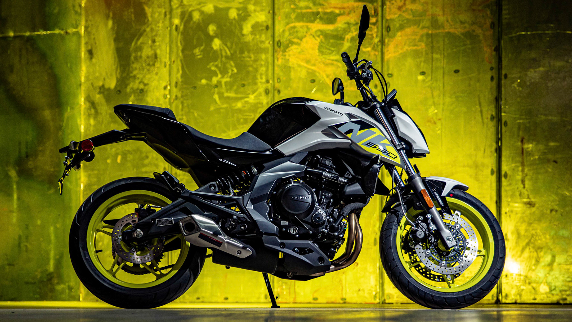 2023 CF Moto NK 650