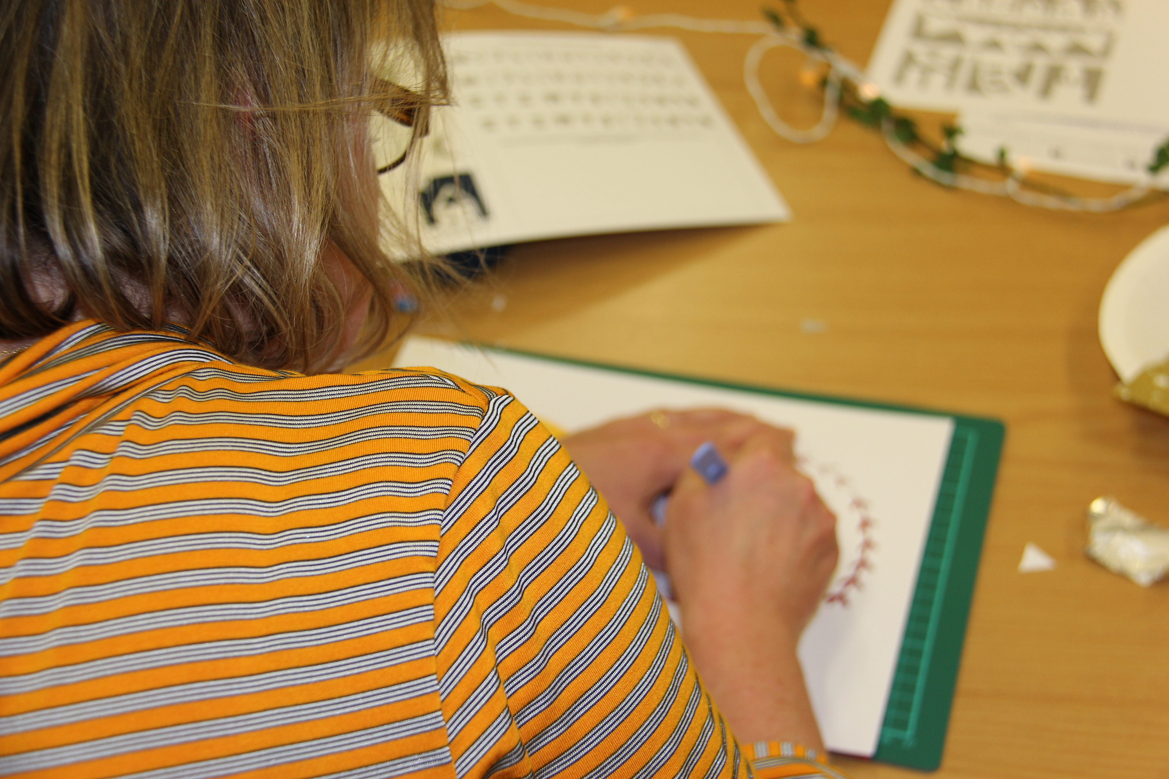 Papercutting Christmas Workshop, Witney.  