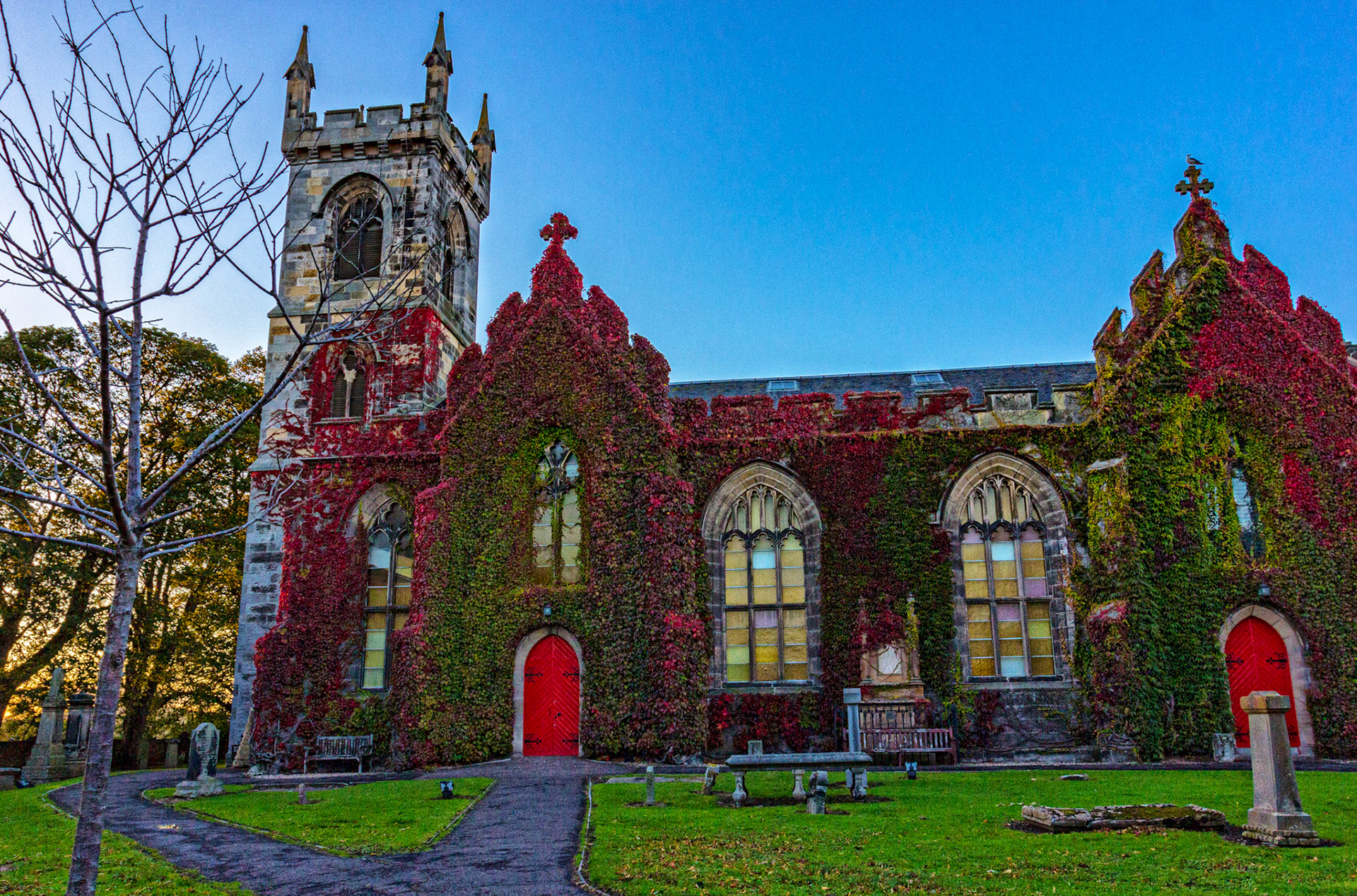 Liberton Kirk (Edinburgh) in AutumnPlease see my other Photographs at: www.jamespdeans.co.uk