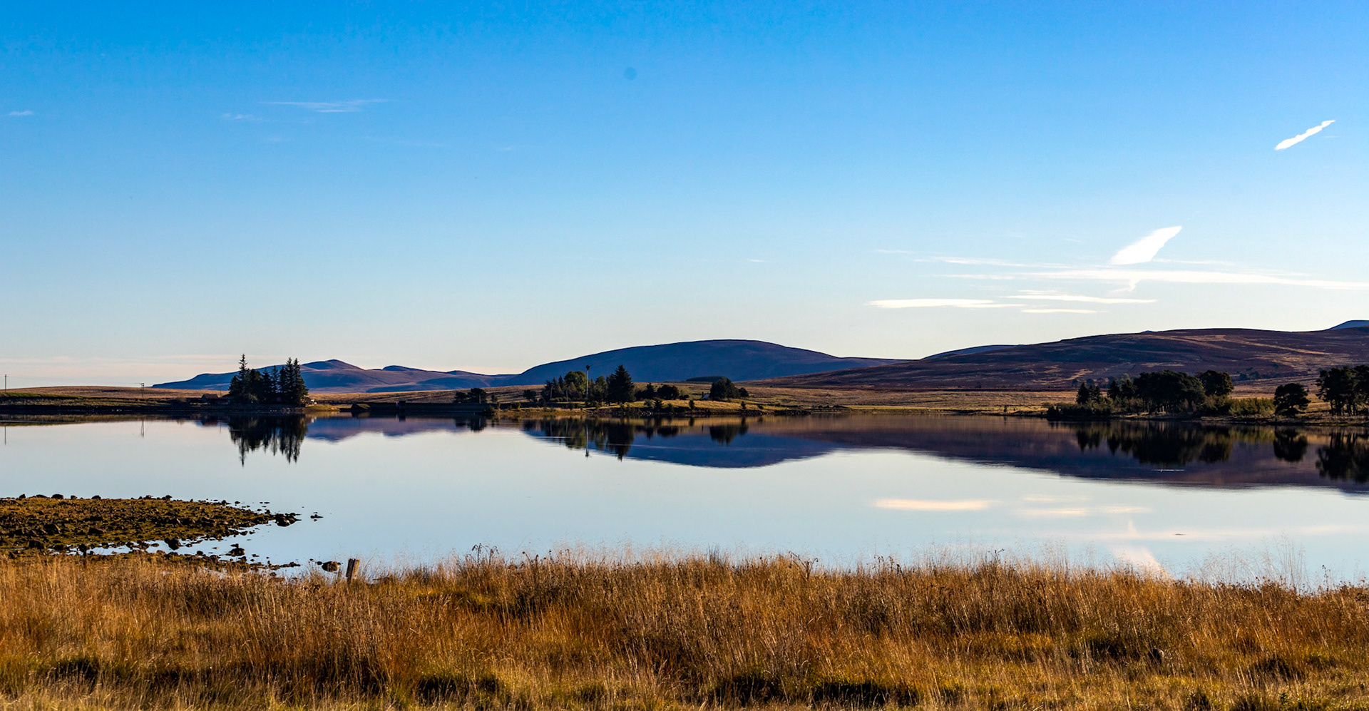 Harperrig Reservoir 06 Oct 2021 Please see my other photos at JamesPDeans.co.uk