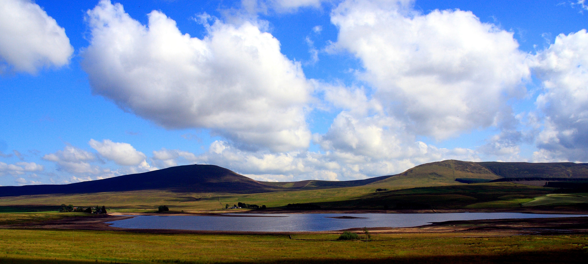 Harperrig Pentland HillsPlease see my other Photographs at: http://www.jamespdeans.co.uk/
