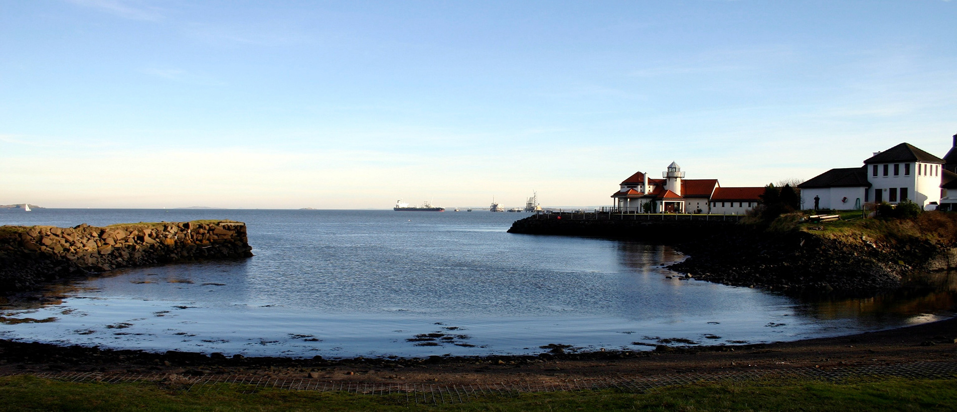 North Queensferry Please see my other Photographs at: http://www.jamespdeans.co.uk/