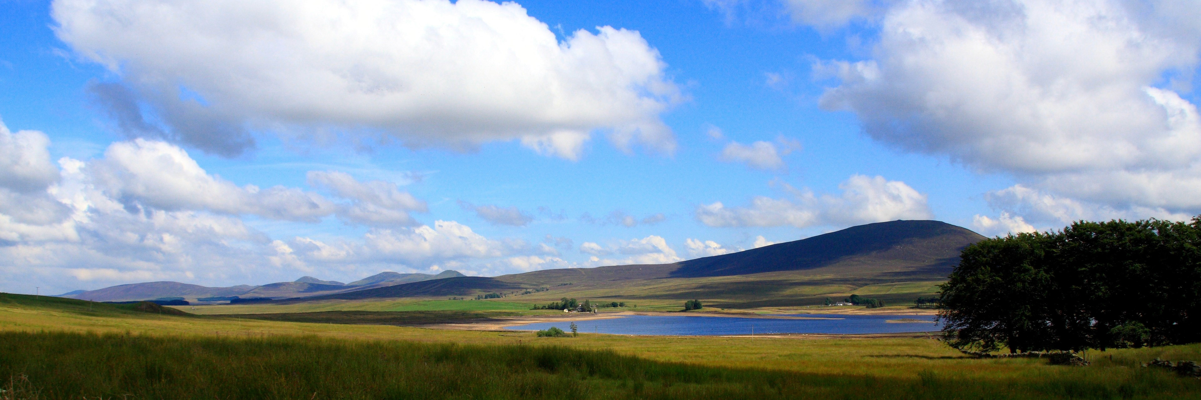 Harperrig Pentland HillsPlease see my other Photographs at: http://www.jamespdeans.co.uk/