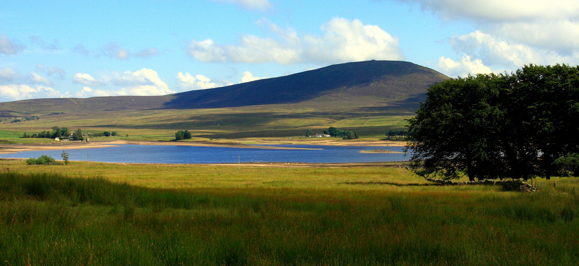 Harperrig Pentland HillsPlease see my other Photographs at: http://www.jamespdeans.co.uk/