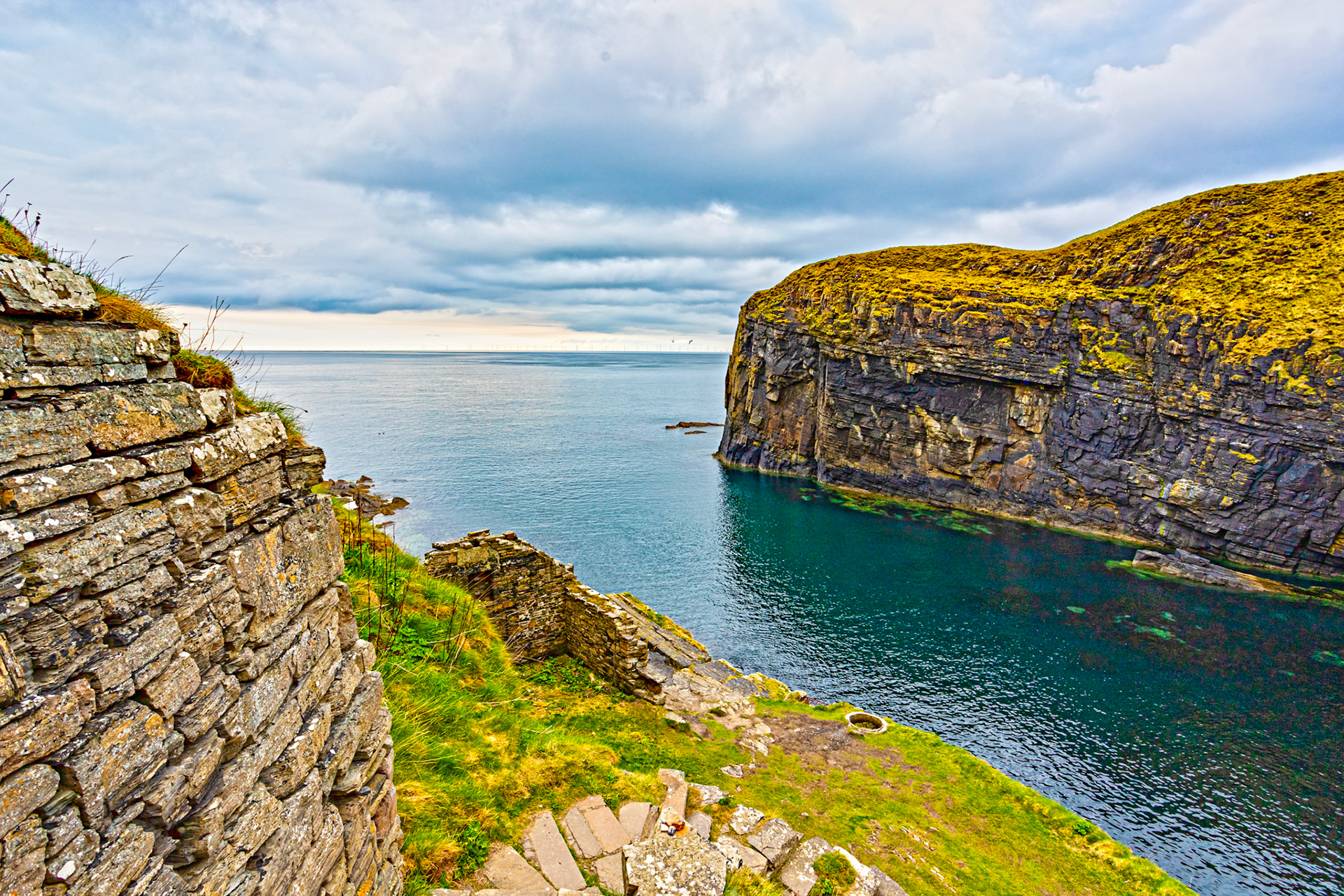 Whaligoe Harbour &amp; Steps