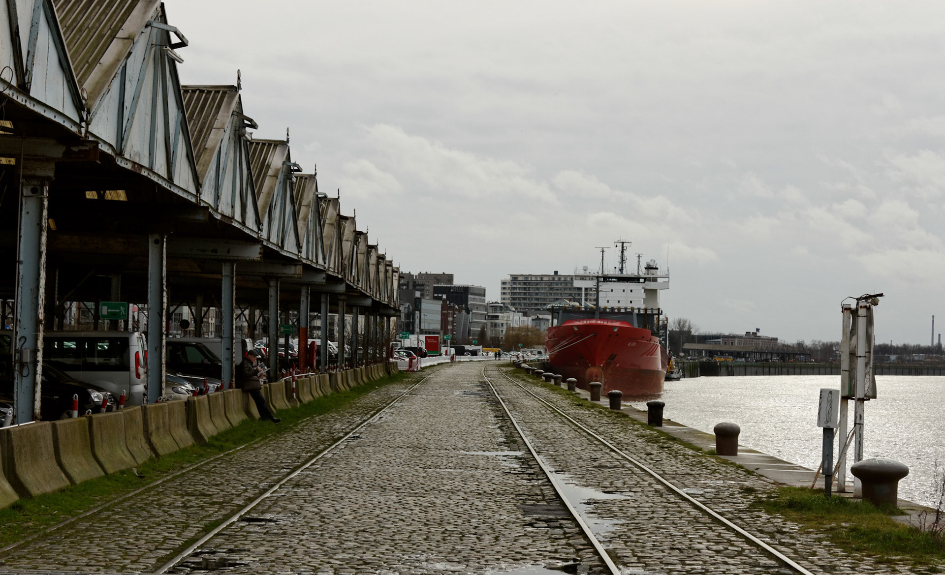 AntwerpPlease see my other Photographs at: http://www.jamespdeans.co.uk/